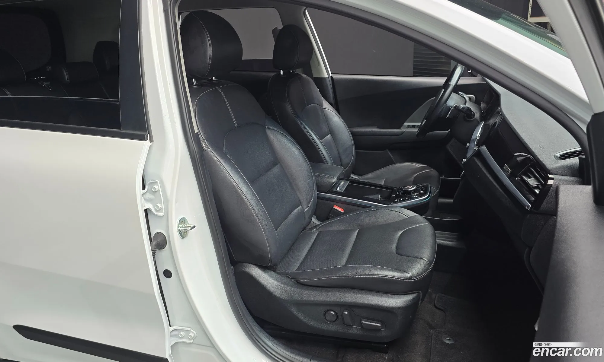 Kia Niro Plus 2022 — 6