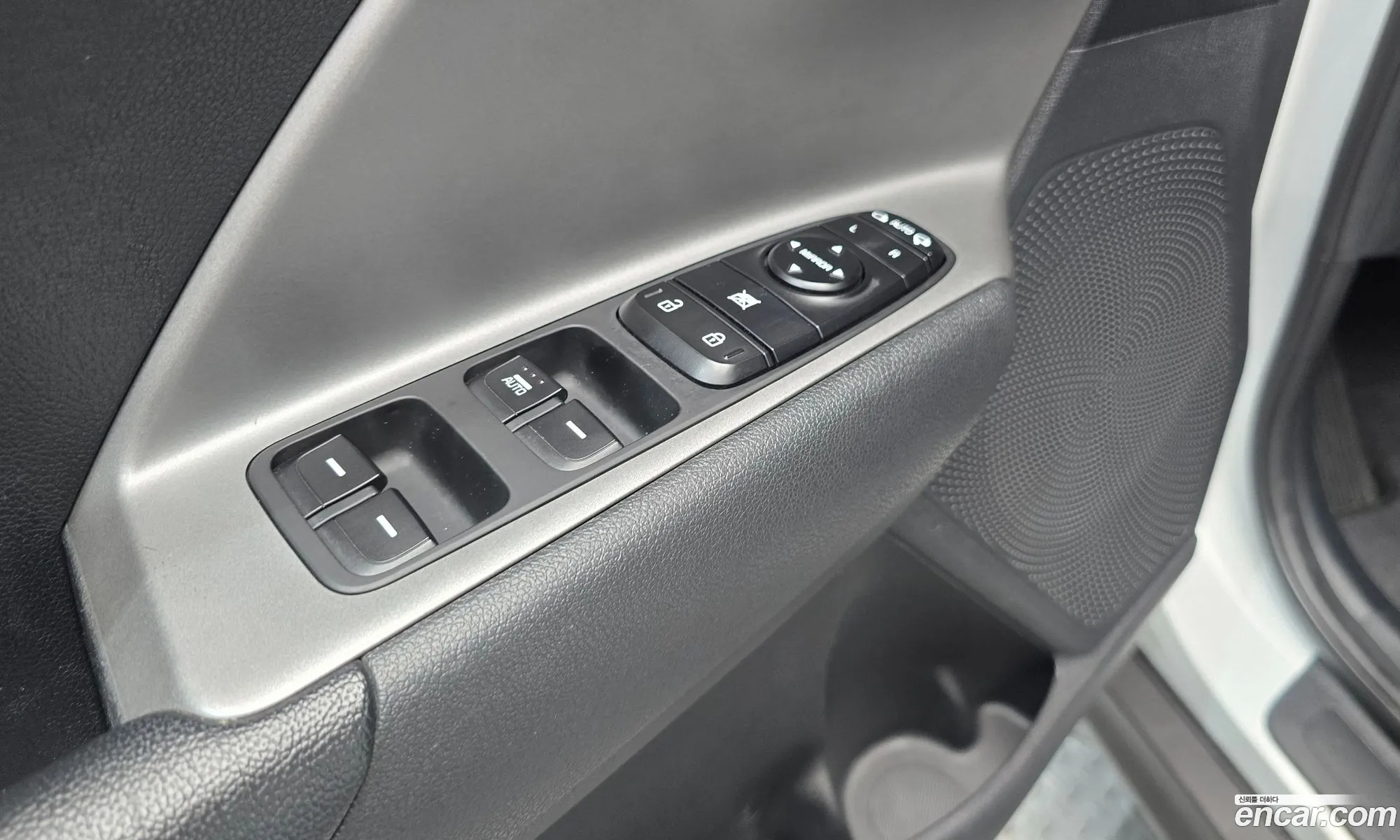 Kia Niro Plus 2022 — 16