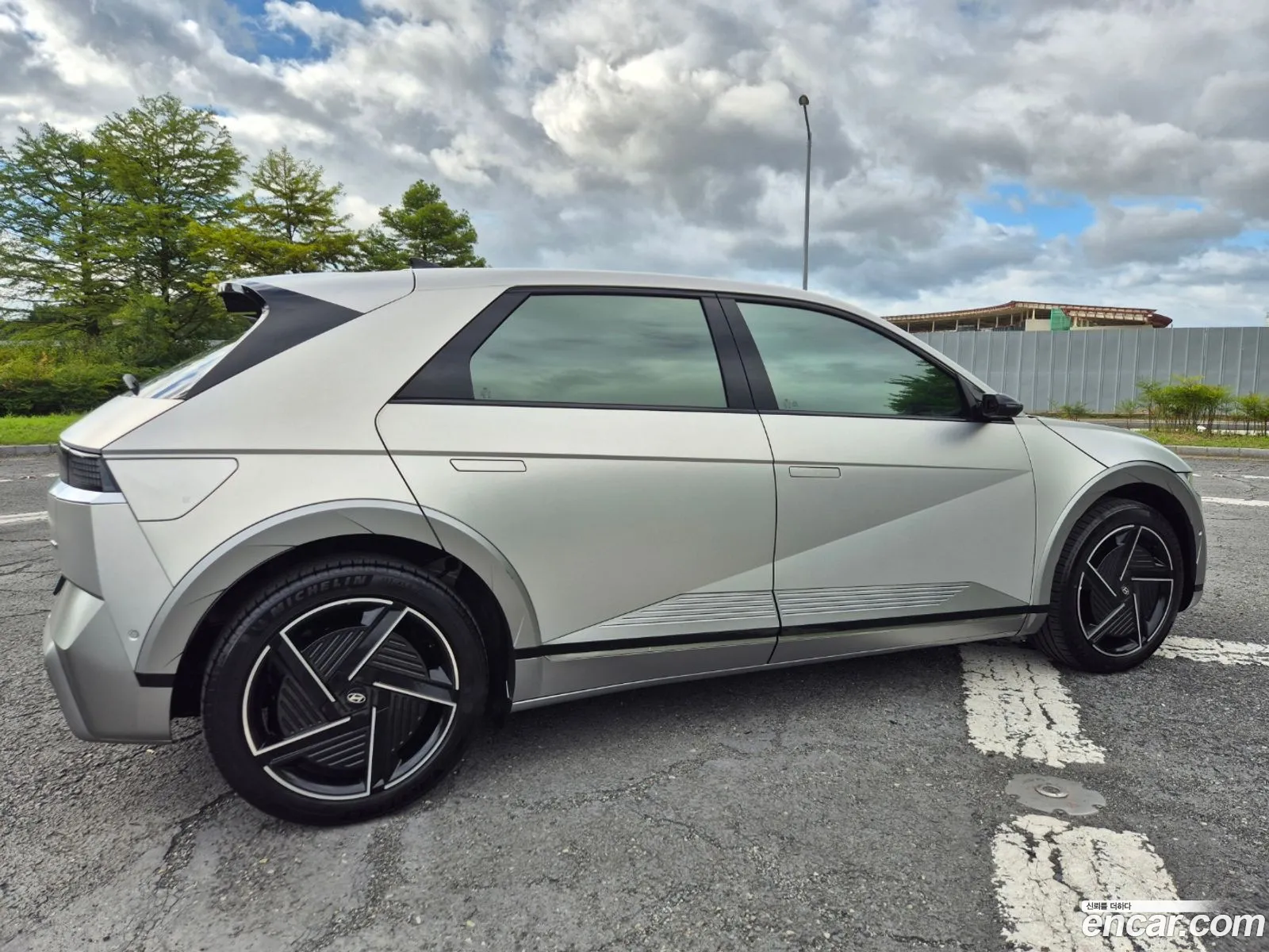 Hyundai Ioniq 5 2025 — 5