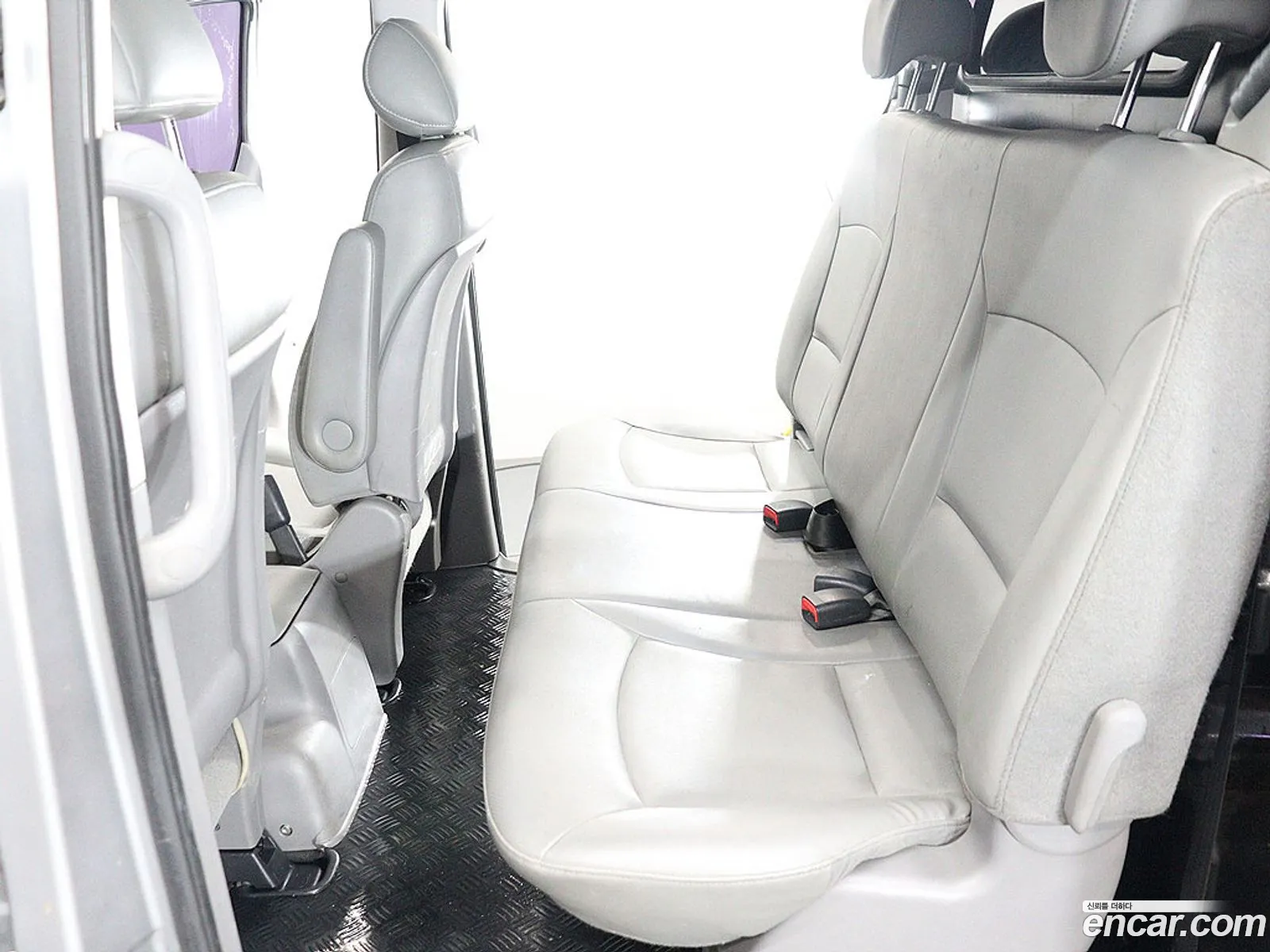 Hyundai Grand Starex 2012 — 11