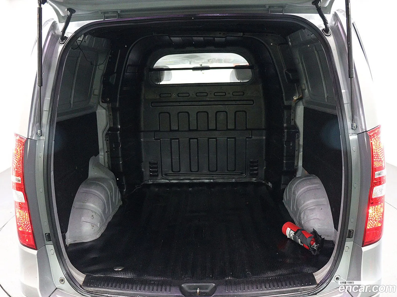 Hyundai Grand Starex 2012 — 12