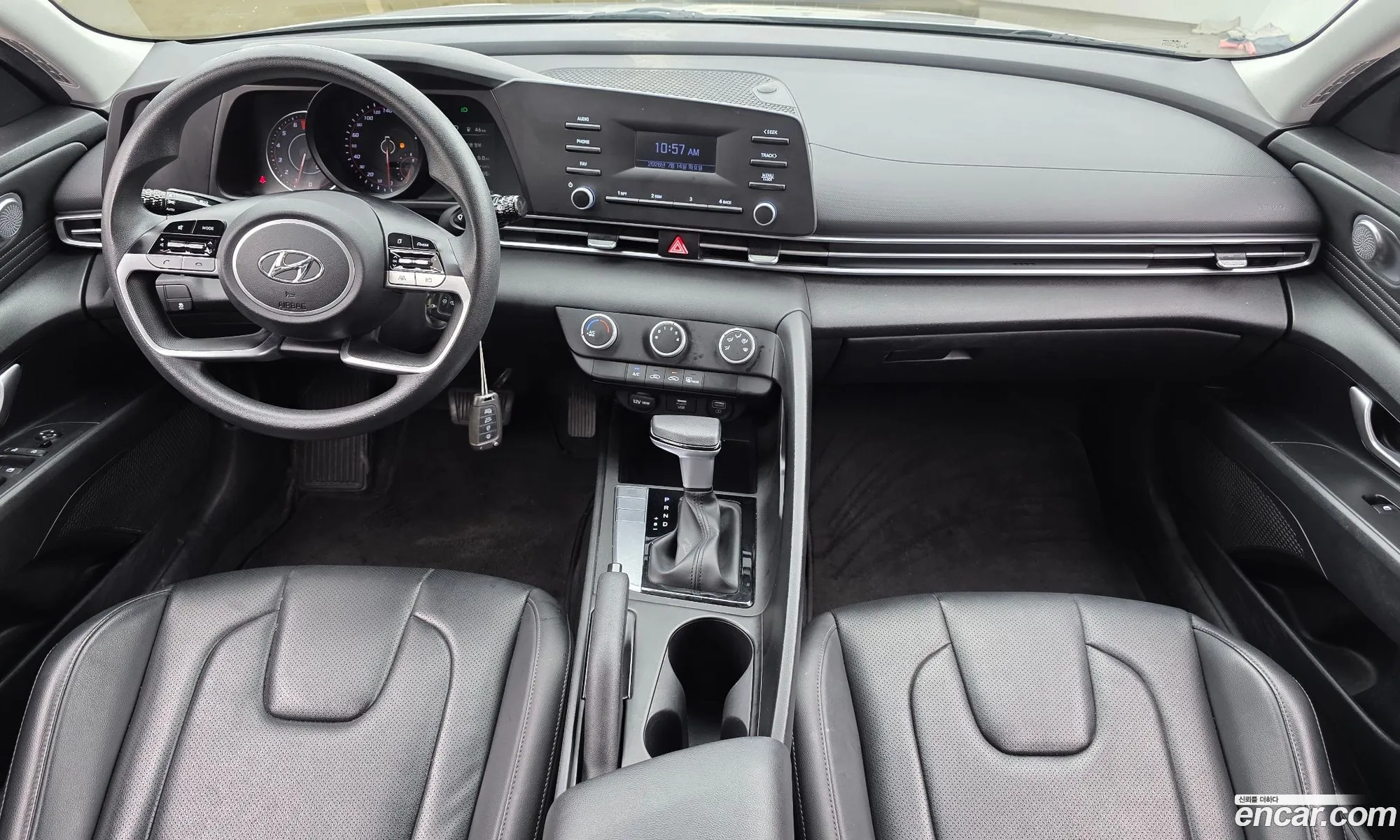 Hyundai Elantra 2020 — 2