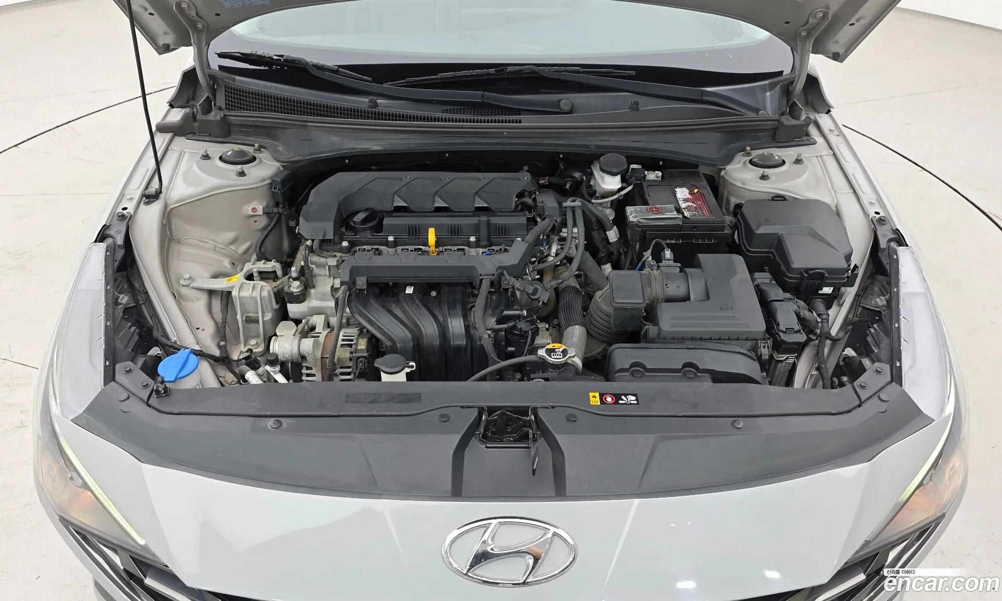 Hyundai Elantra 2020 — 10