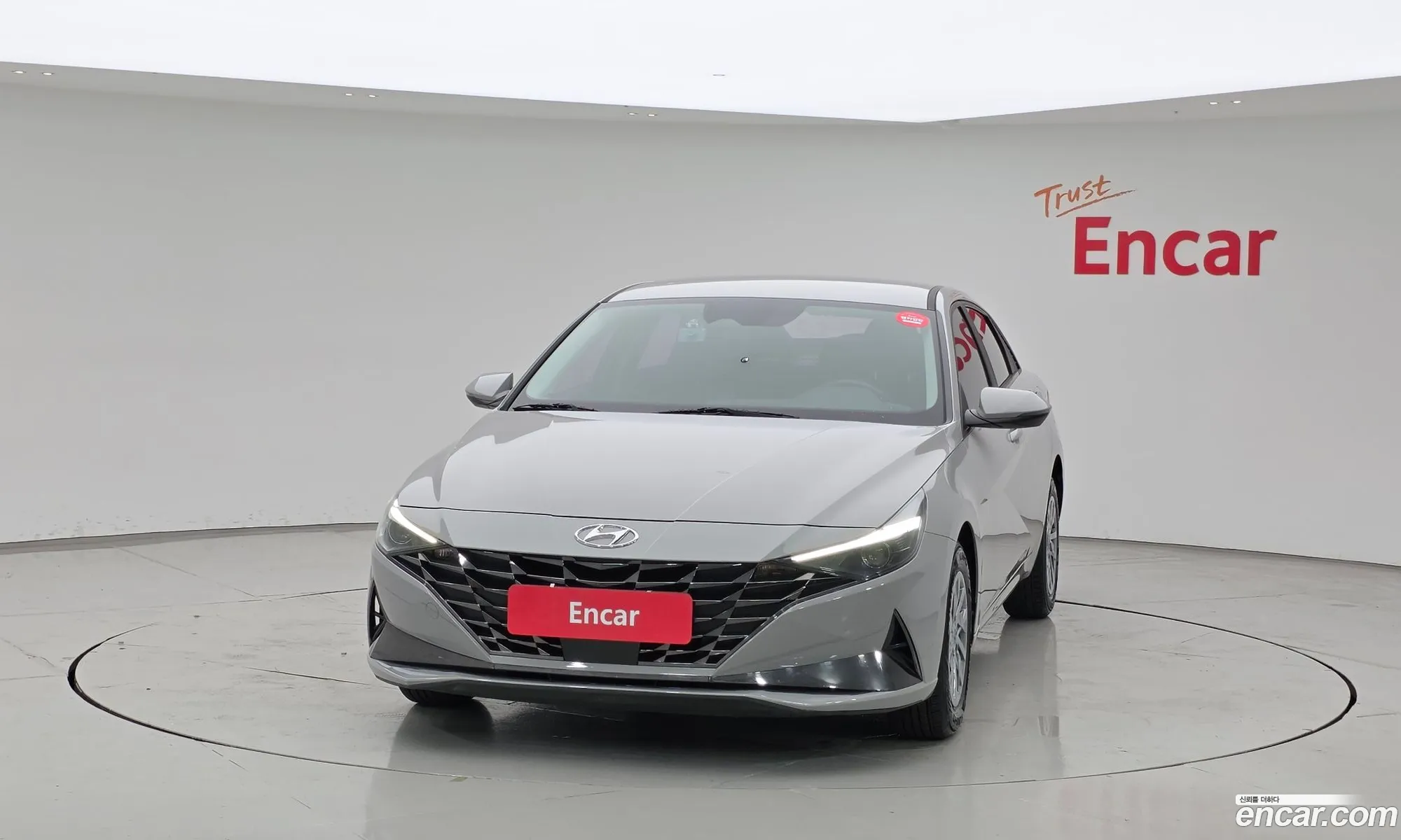 Hyundai Elantra 2020 — 16