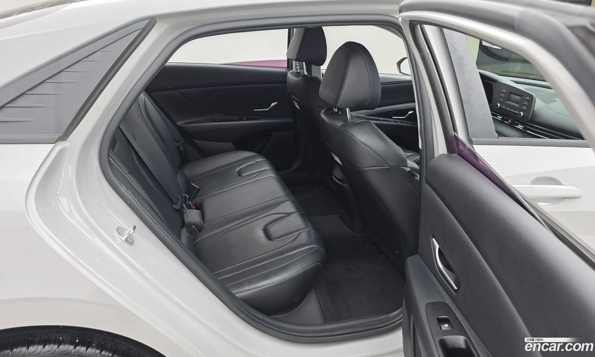 Hyundai Elantra 2020 — 3