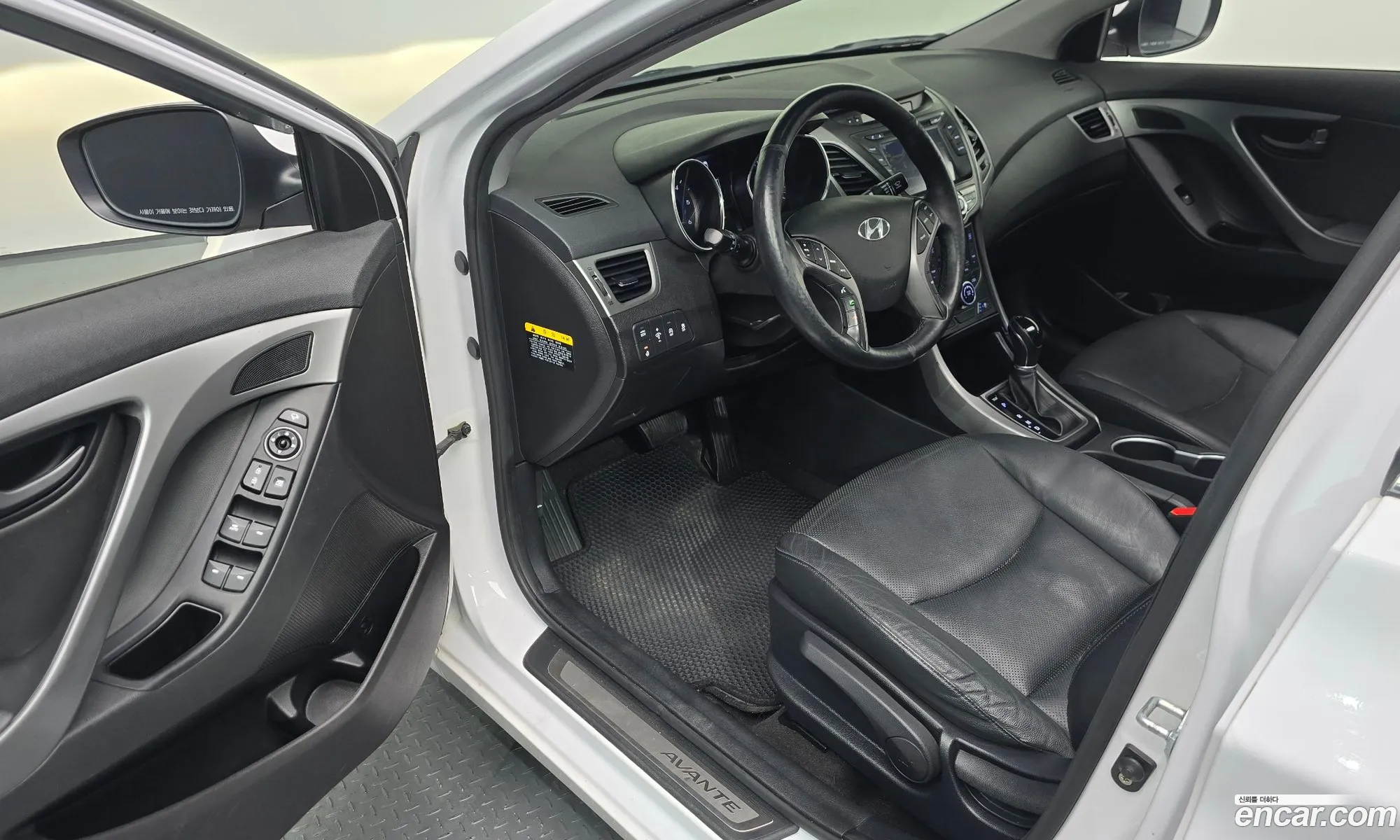 Hyundai Elantra 2014 — 16