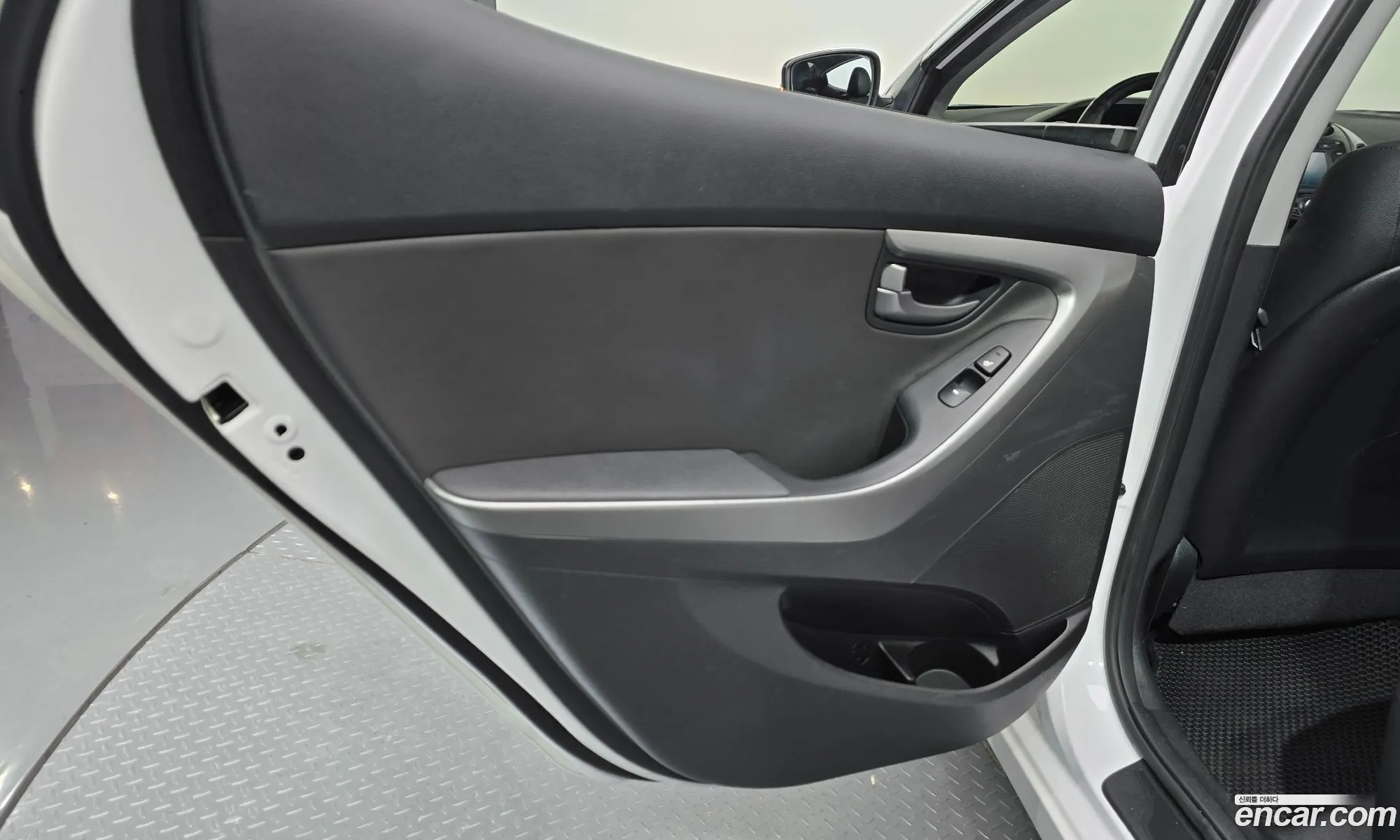 Hyundai Elantra 2014 — 19