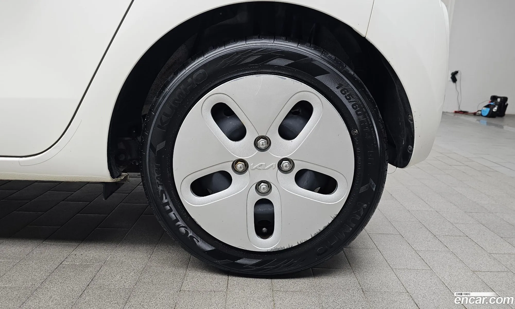 Kia Ray 2022 KNACF911BNT294609 — 8