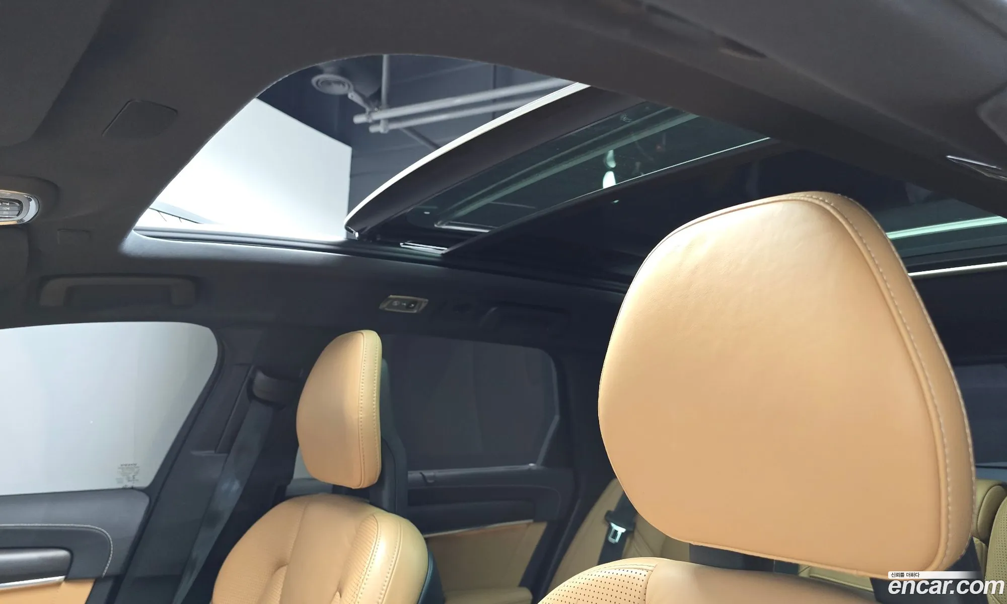 Volvo V90 Cross Country 2018 — 23