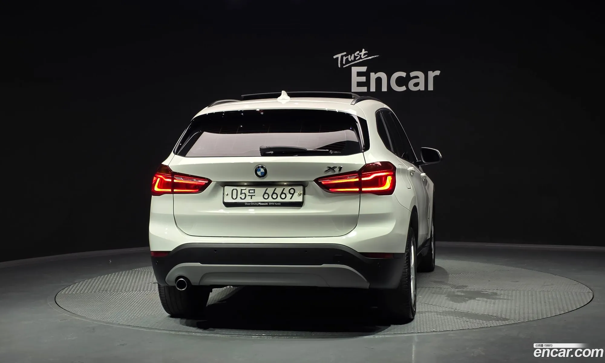 BMW X1 2016 WBAHT9100H5F19982 — 20