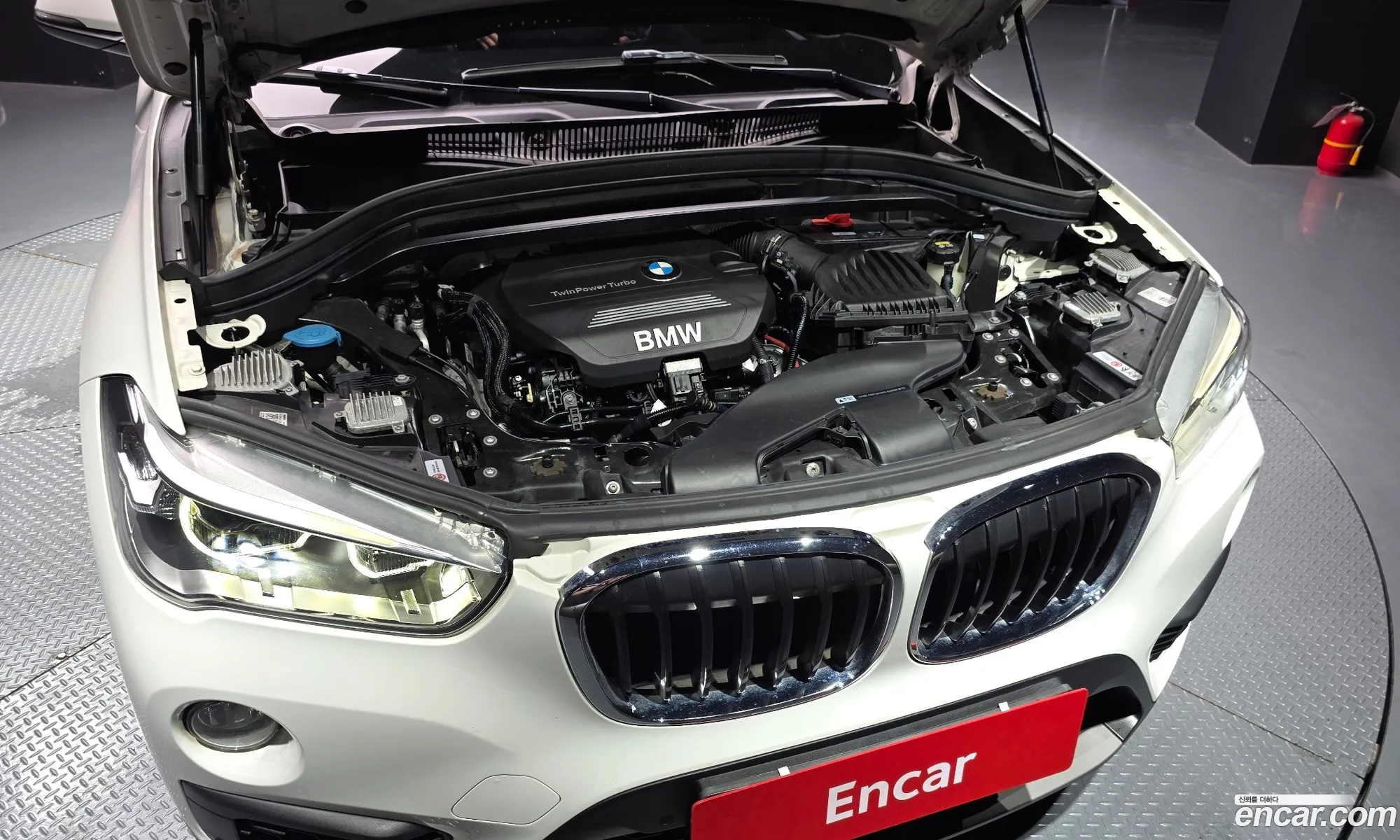 BMW X1 2016 WBAHT9100H5F19982 — 5