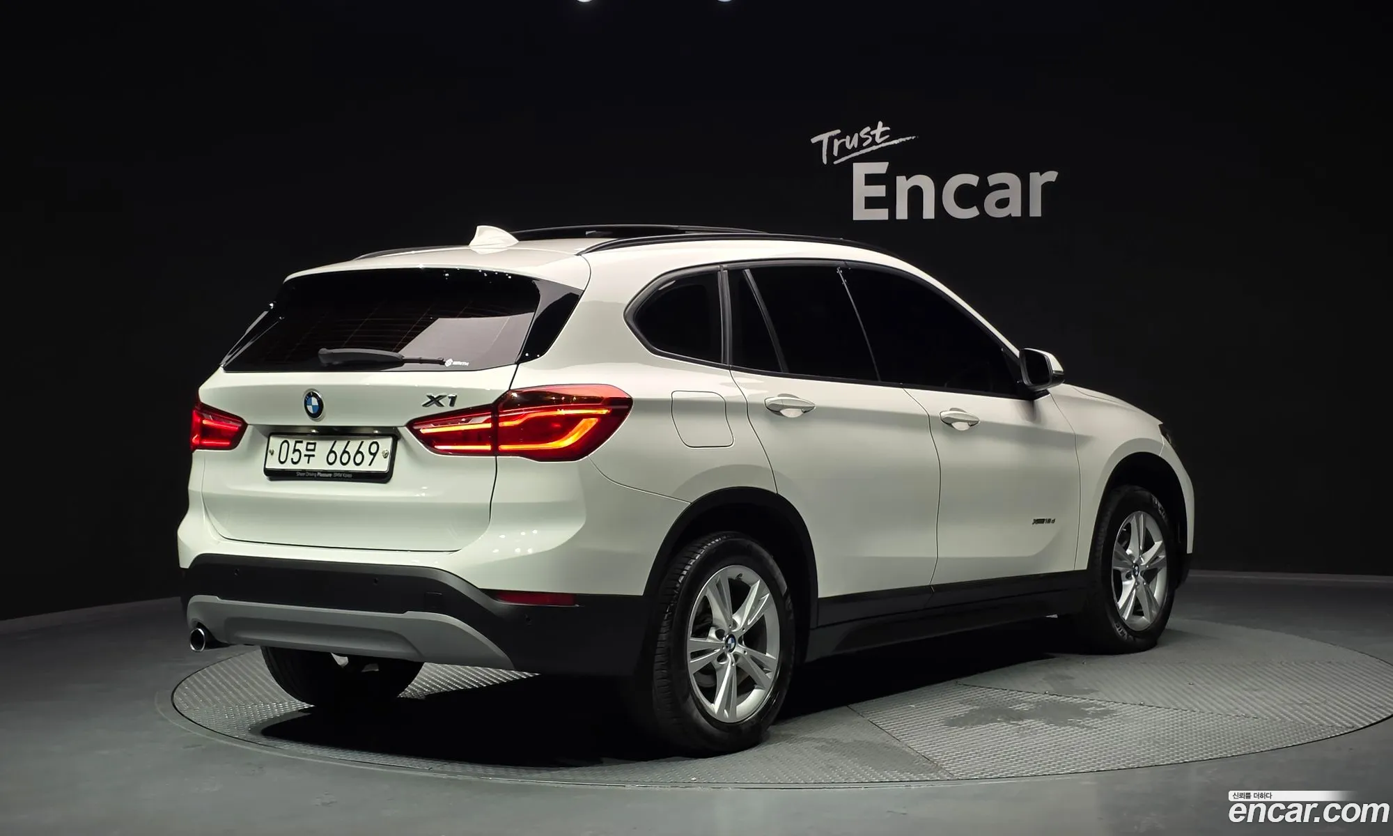 BMW X1 2016 WBAHT9100H5F19982 — 15