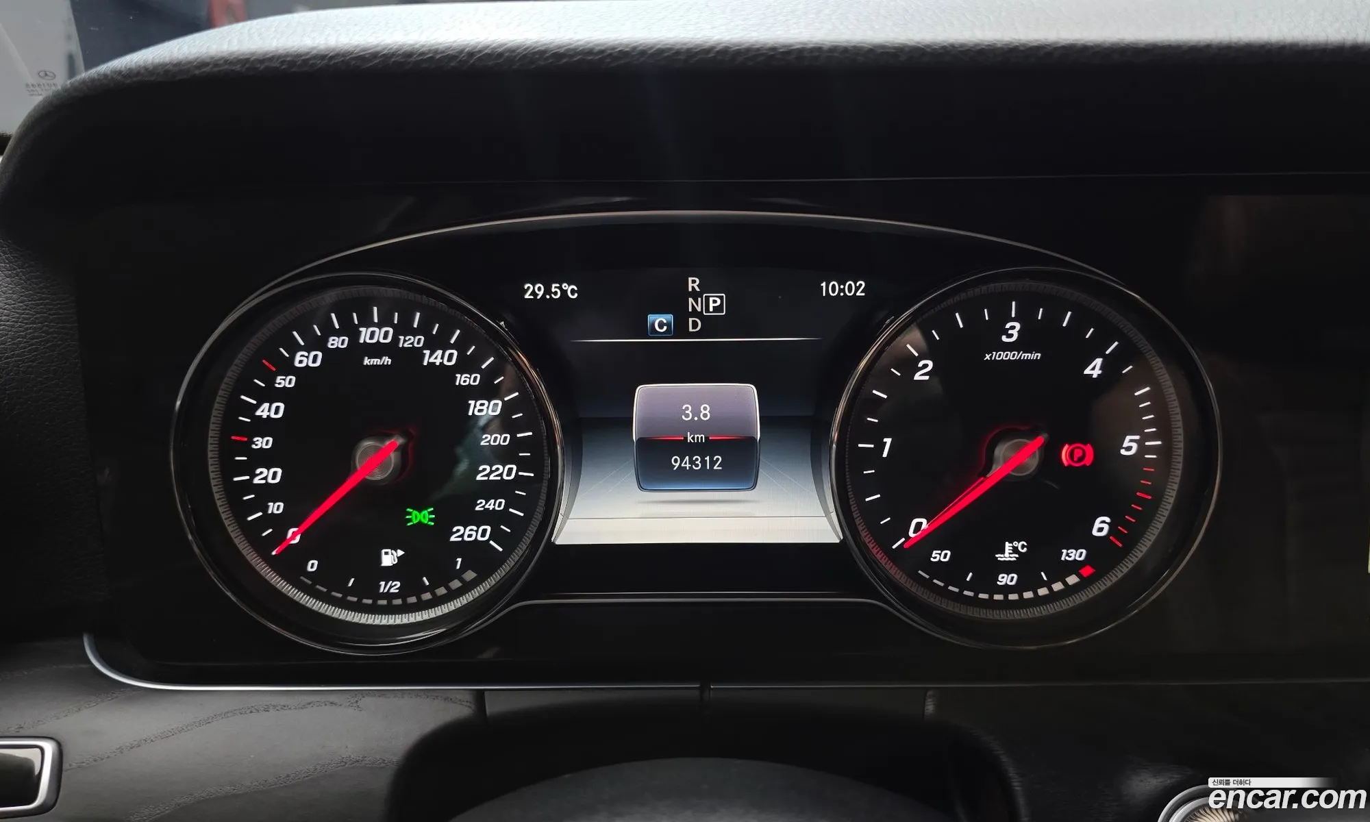 Mercedes-Benz E-Class W213 2019 WDDZF0EB0KA693560 — 14