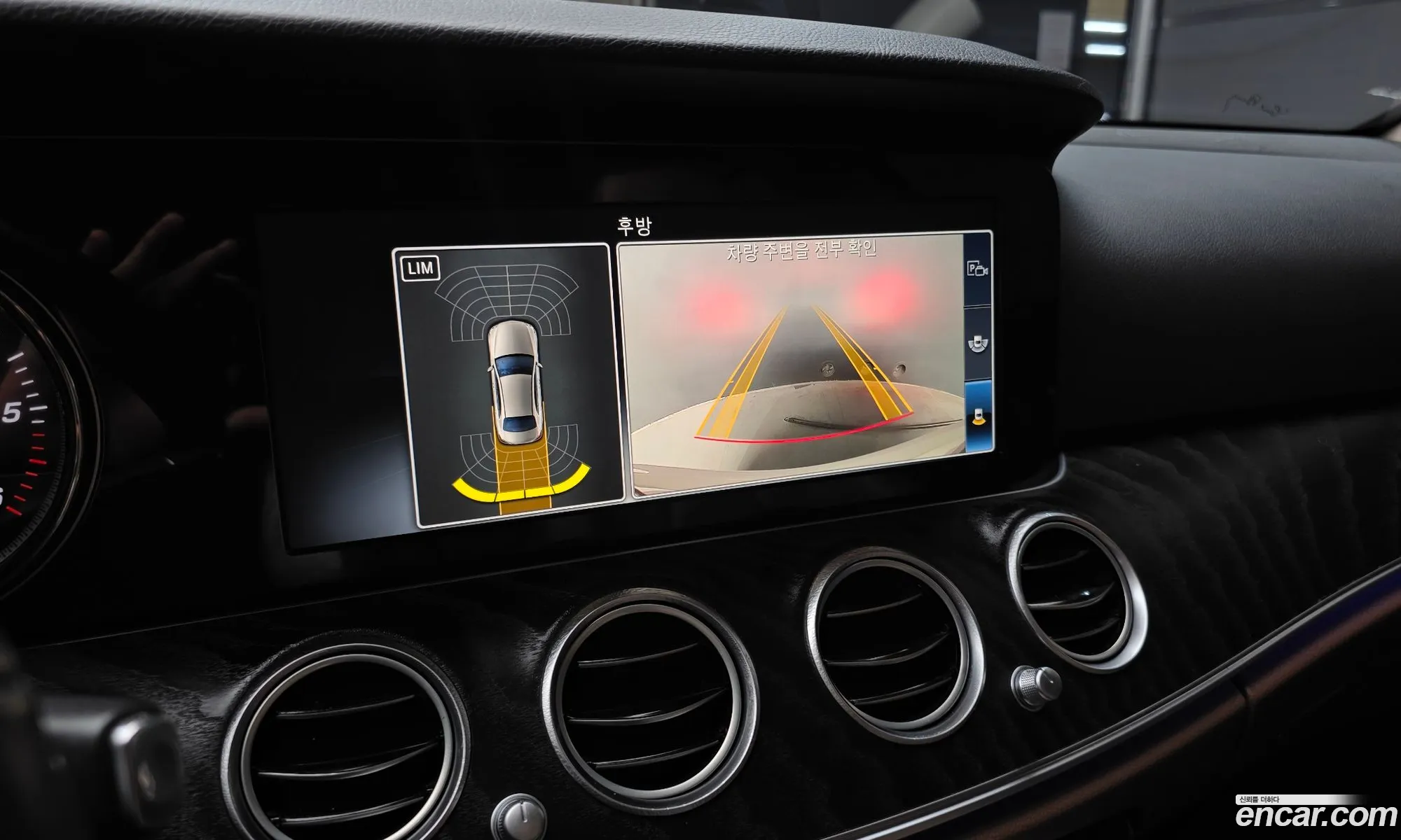 Mercedes-Benz E-Class W213 2019 WDDZF0EB0KA693560 — 30