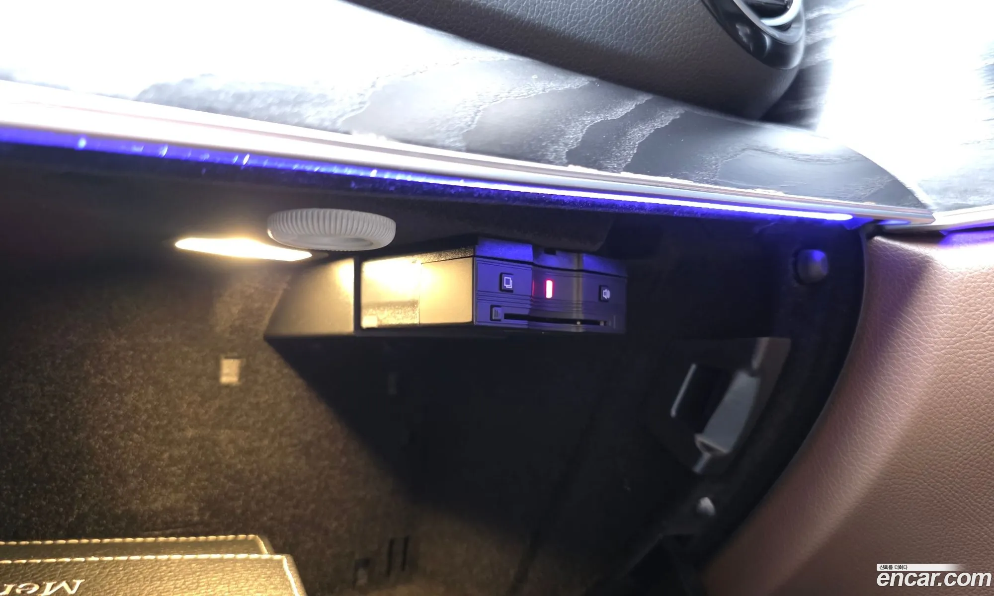 Mercedes-Benz E-Class W213 2019 WDDZF0EB0KA693560 — 9