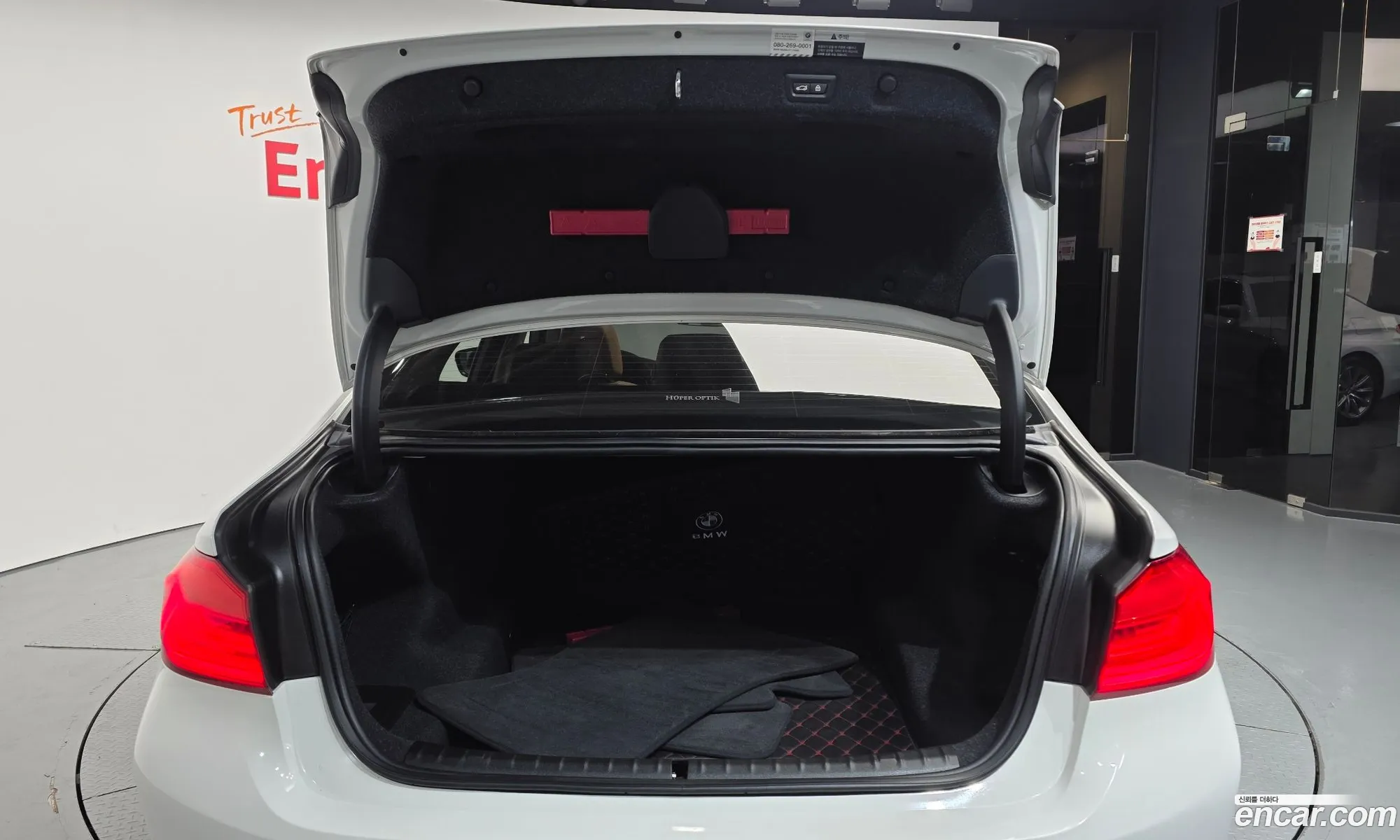 BMW 5 Series 2018 WBAJK7104JBH23636 — 16