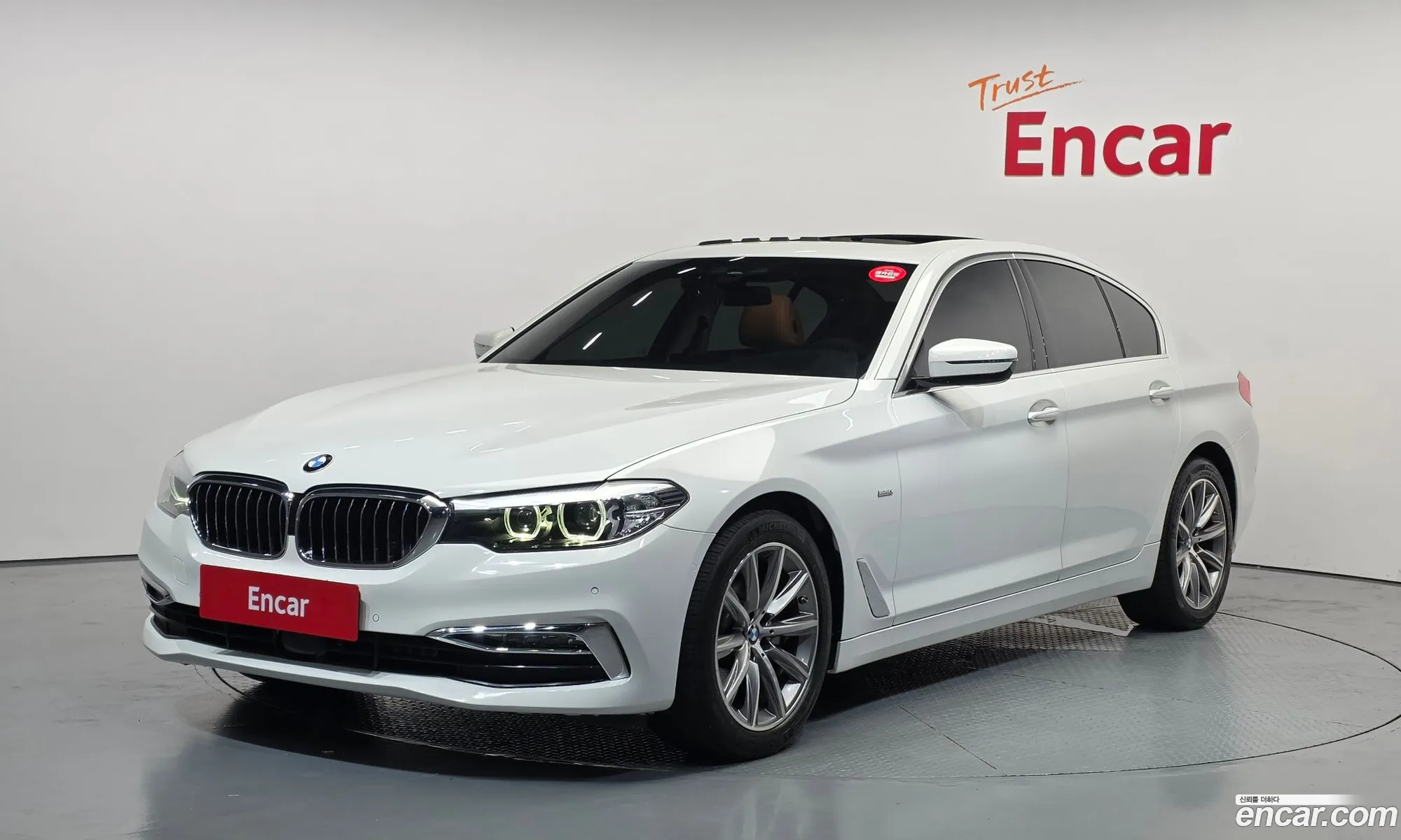 BMW 5 Series 2018 WBAJK7104JBH23636 — 27