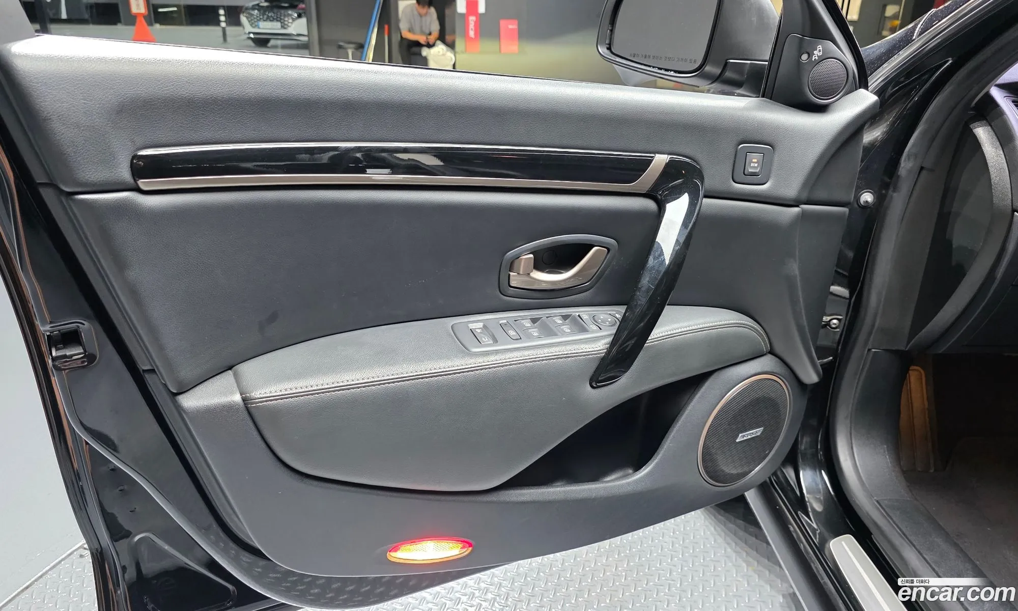 Renault Korea (Samsung) SM7 Nova 2015 — 26