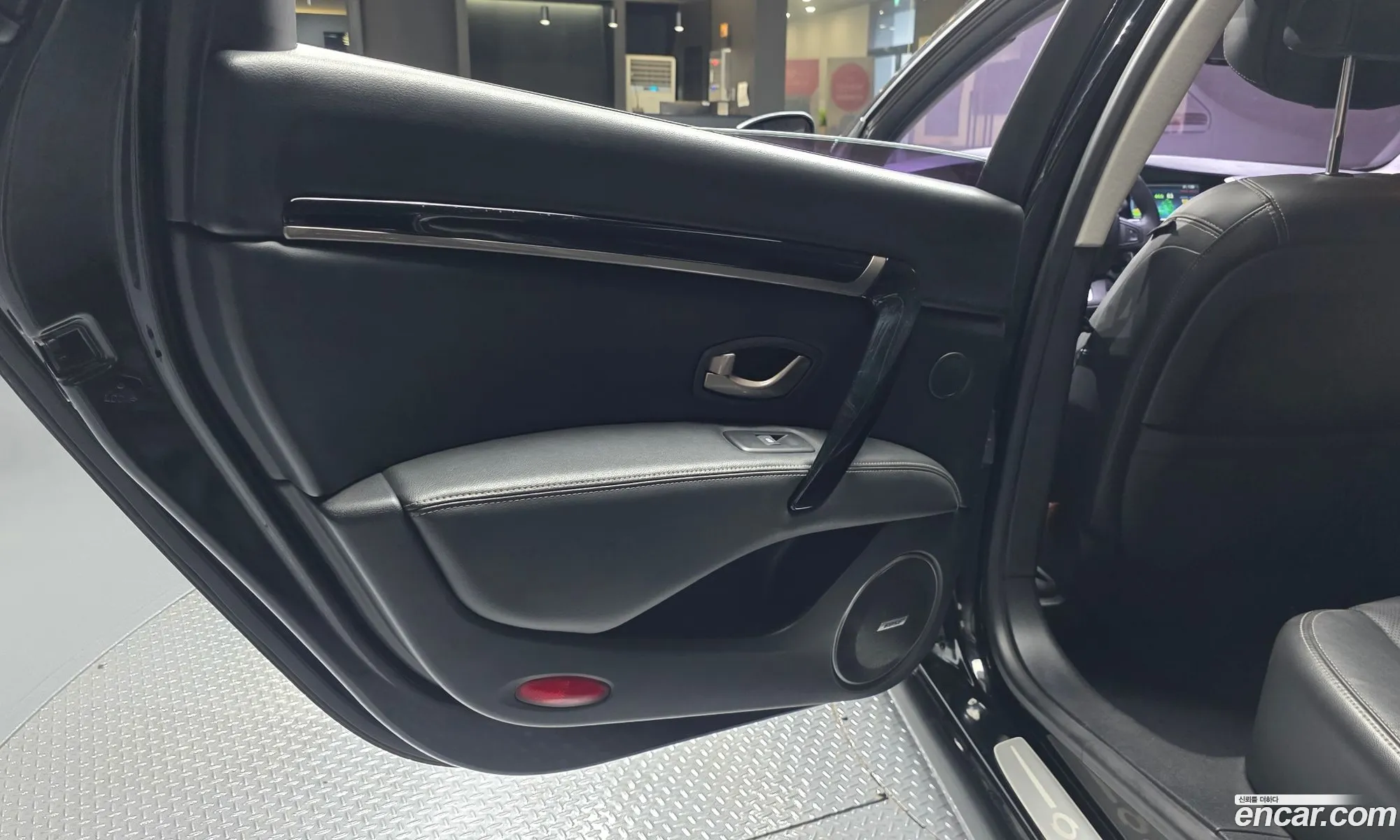 Renault Korea (Samsung) SM7 Nova 2015 — 24