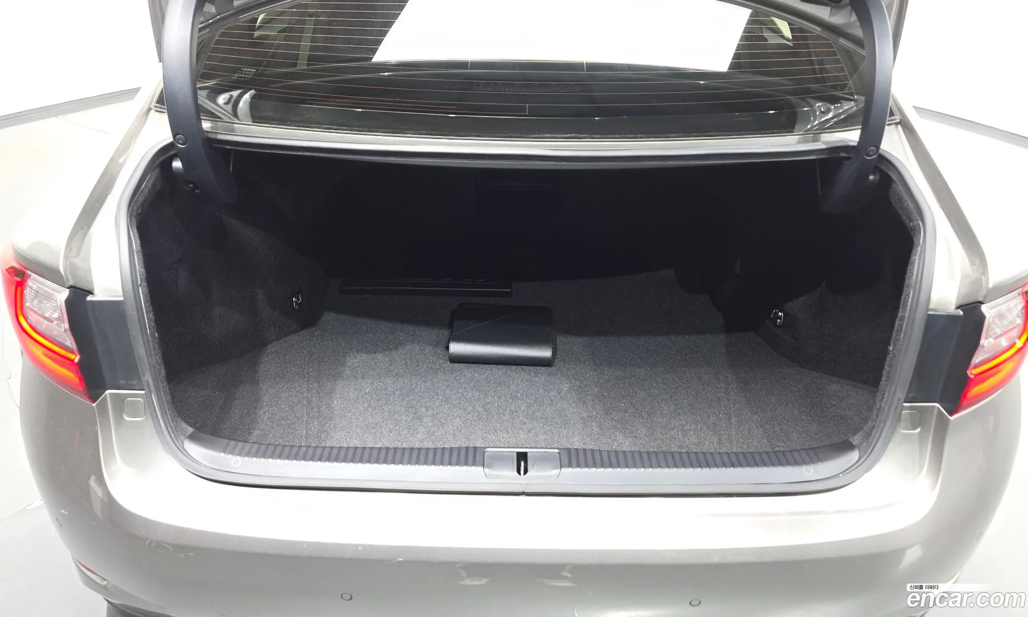 Lexus ES350 2016 — 20