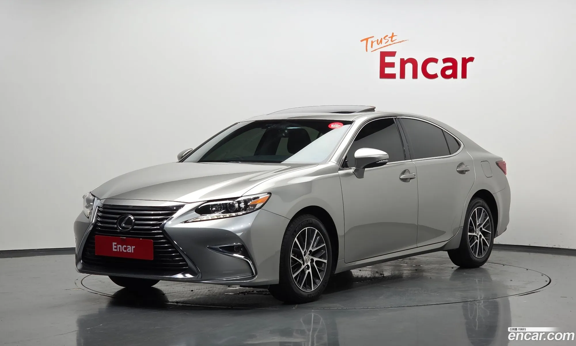 Lexus ES350 2016 — 12