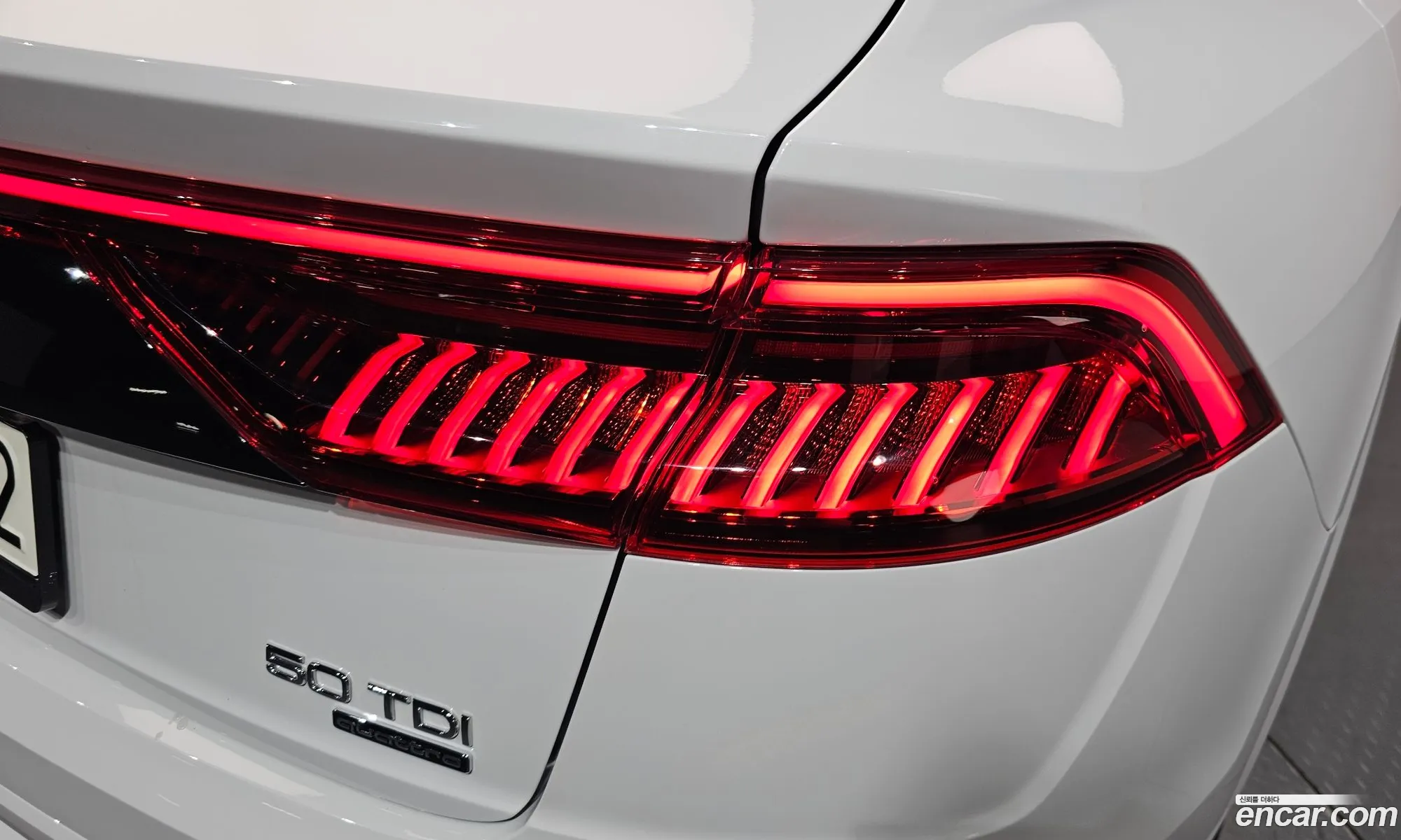 Audi Q8 2021 WAUZZZF14MD041180 — 6