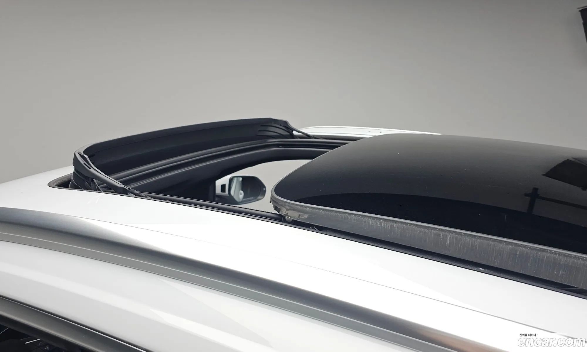 Audi Q8 2021 WAUZZZF14MD041180 — 25