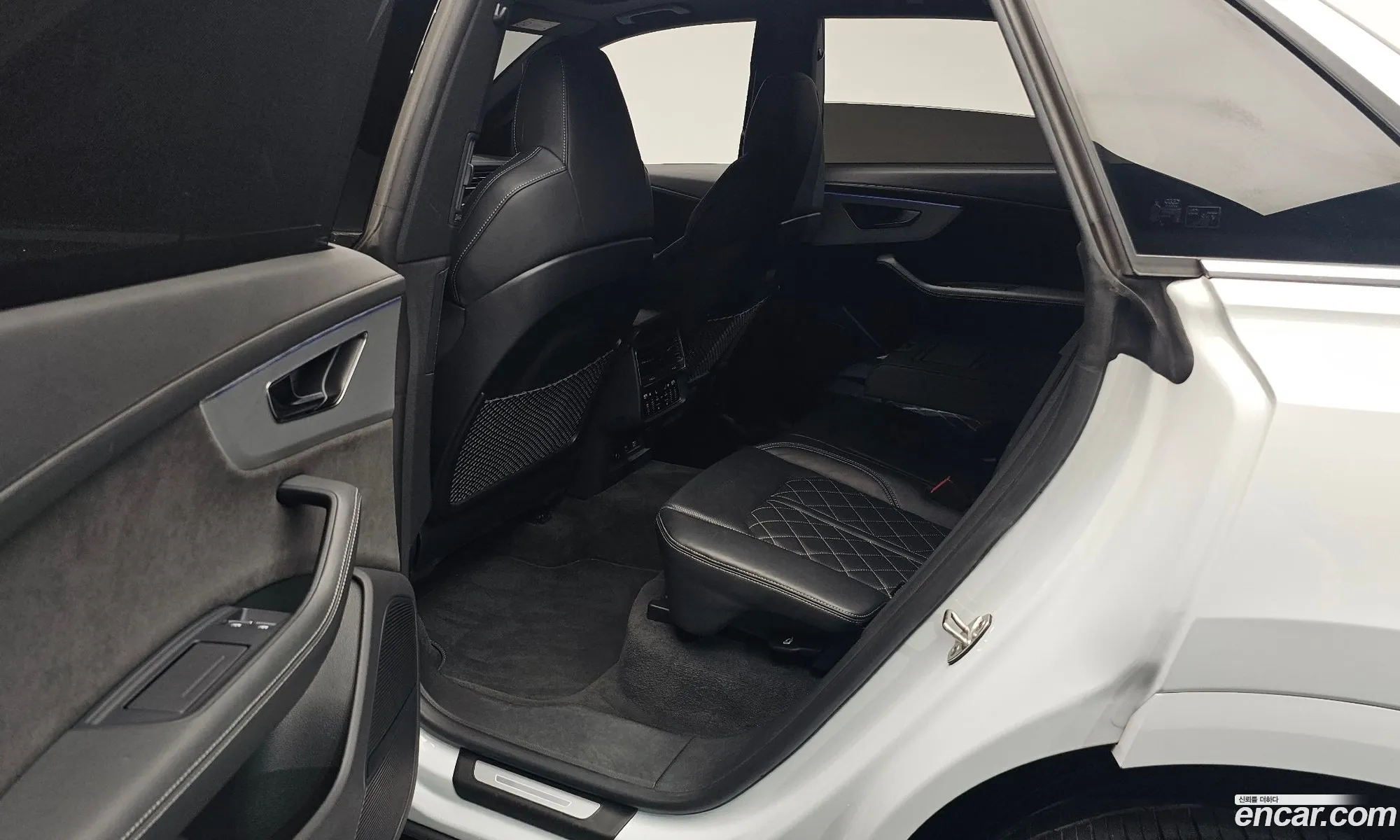 Audi Q8 2021 WAUZZZF14MD041180 — 35
