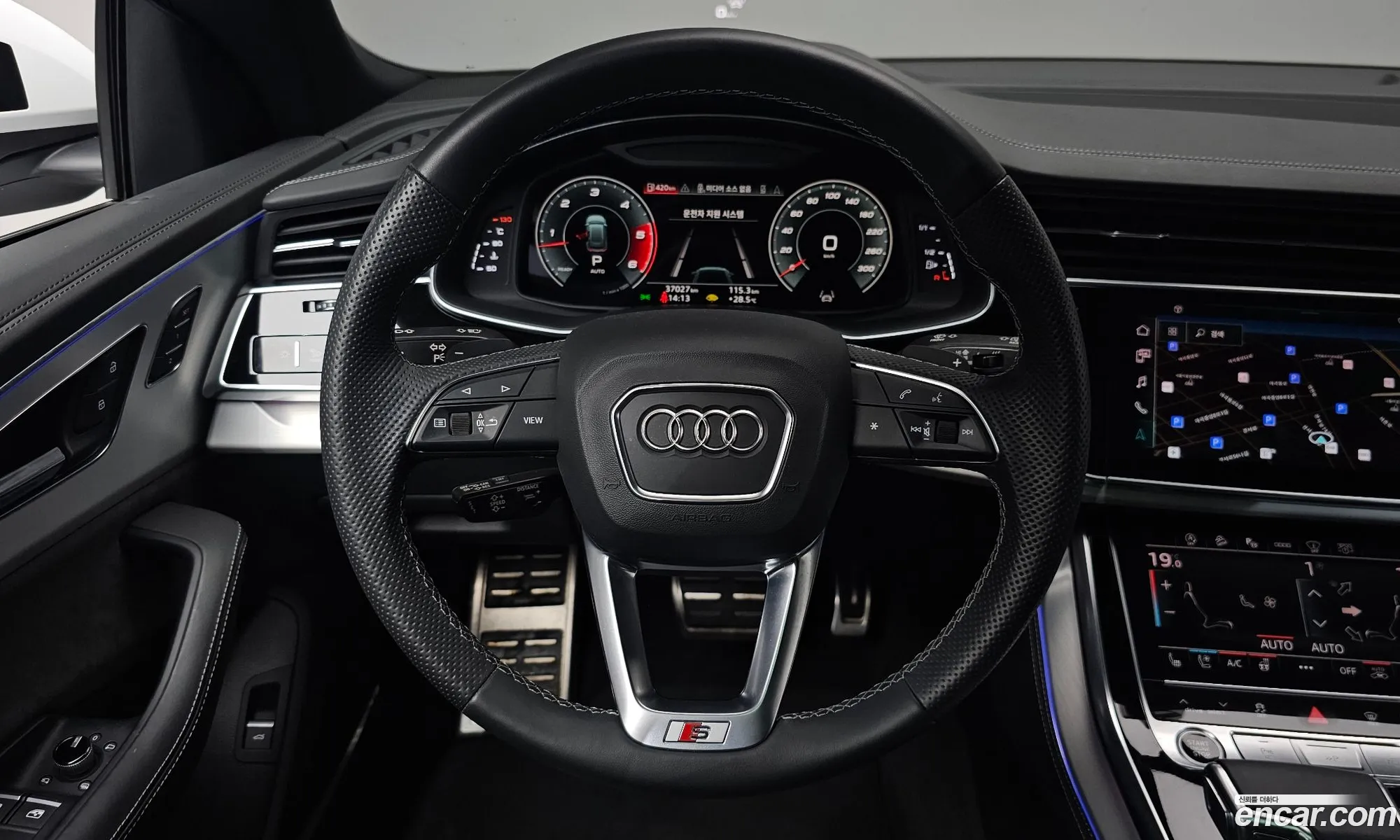 Audi Q8 2021 WAUZZZF14MD041180 — 23