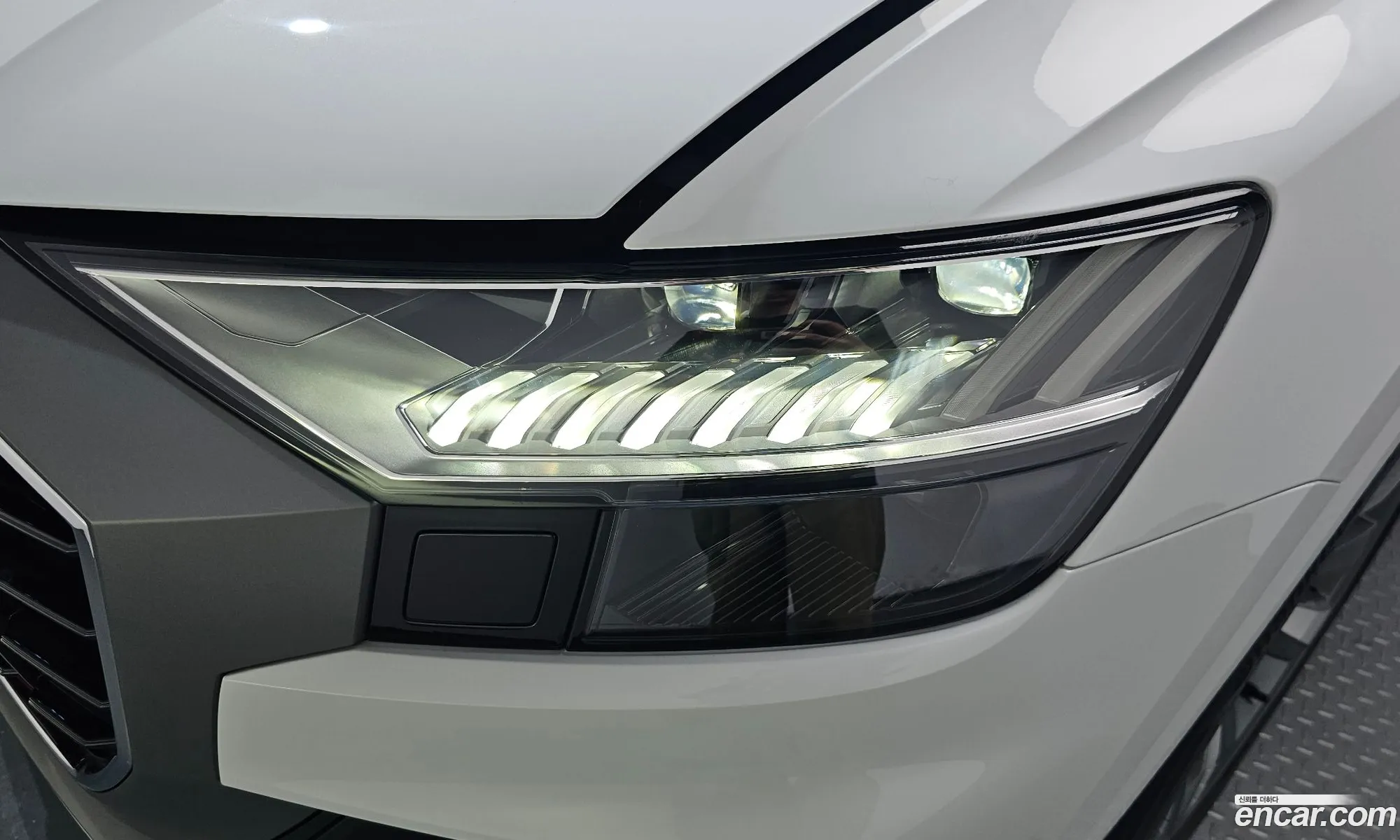 Audi Q8 2021 WAUZZZF14MD041180 — 5