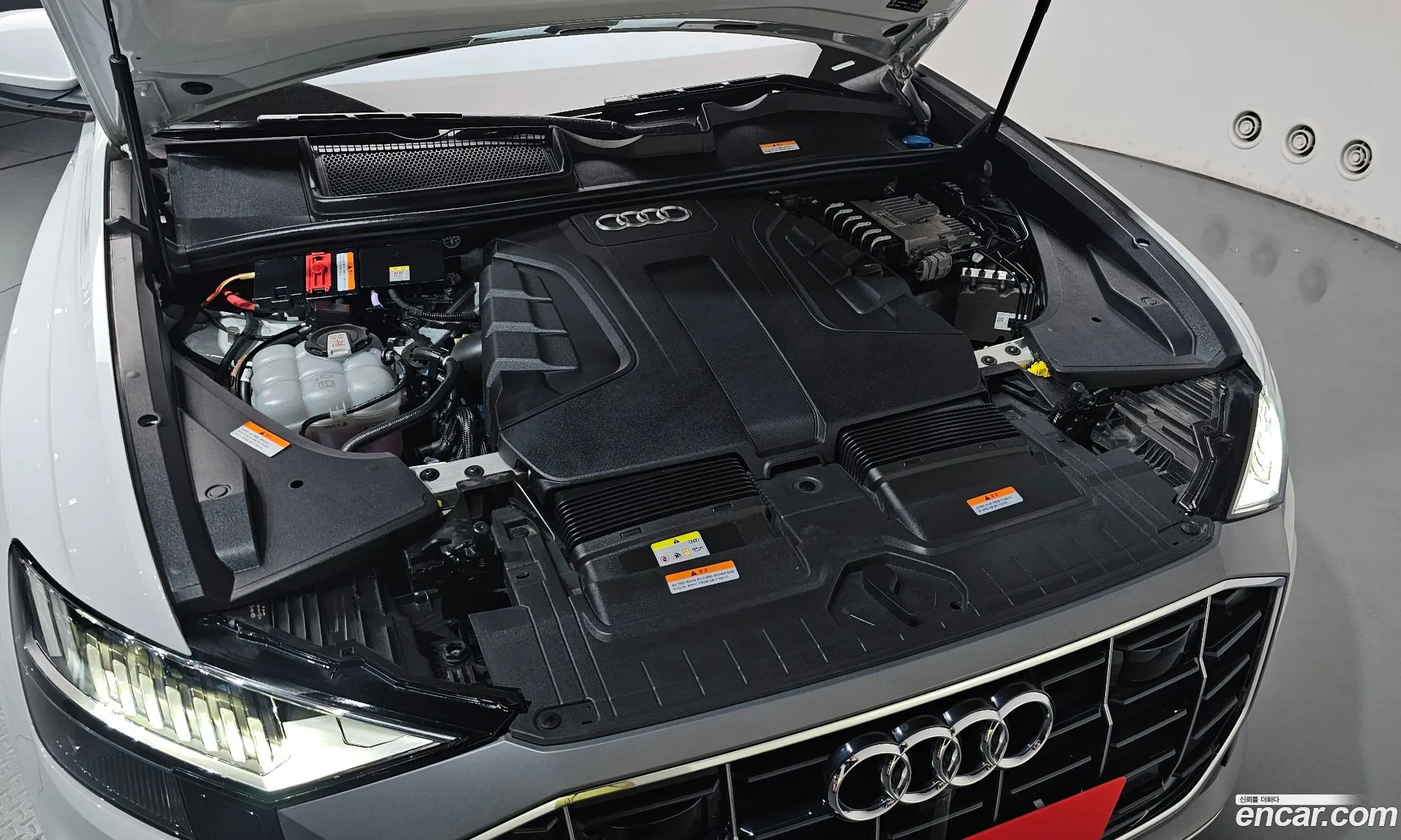 Audi Q8 2021 WAUZZZF14MD041180 — 19