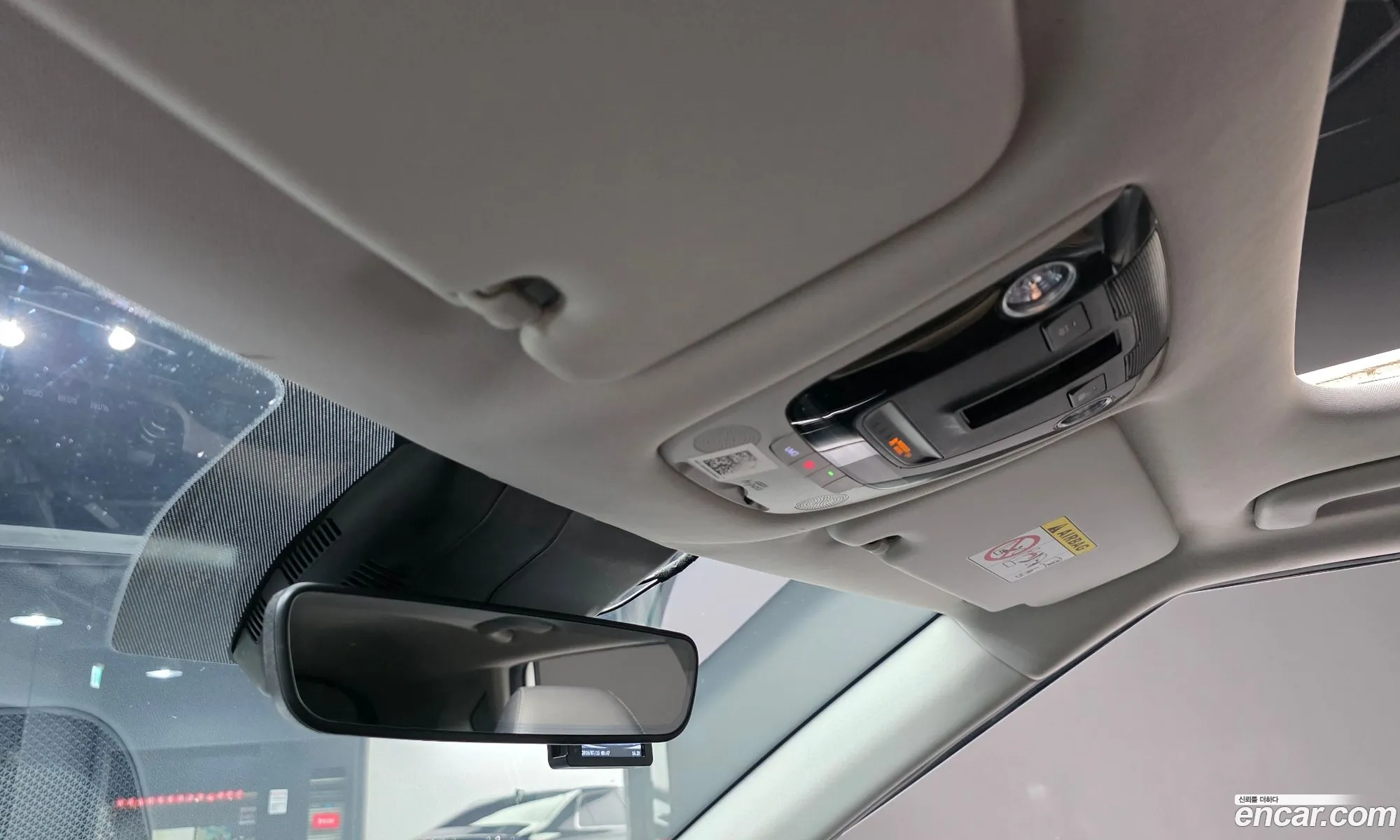 Kia Seltos 2020 KNAEV812HMK123406 — 24