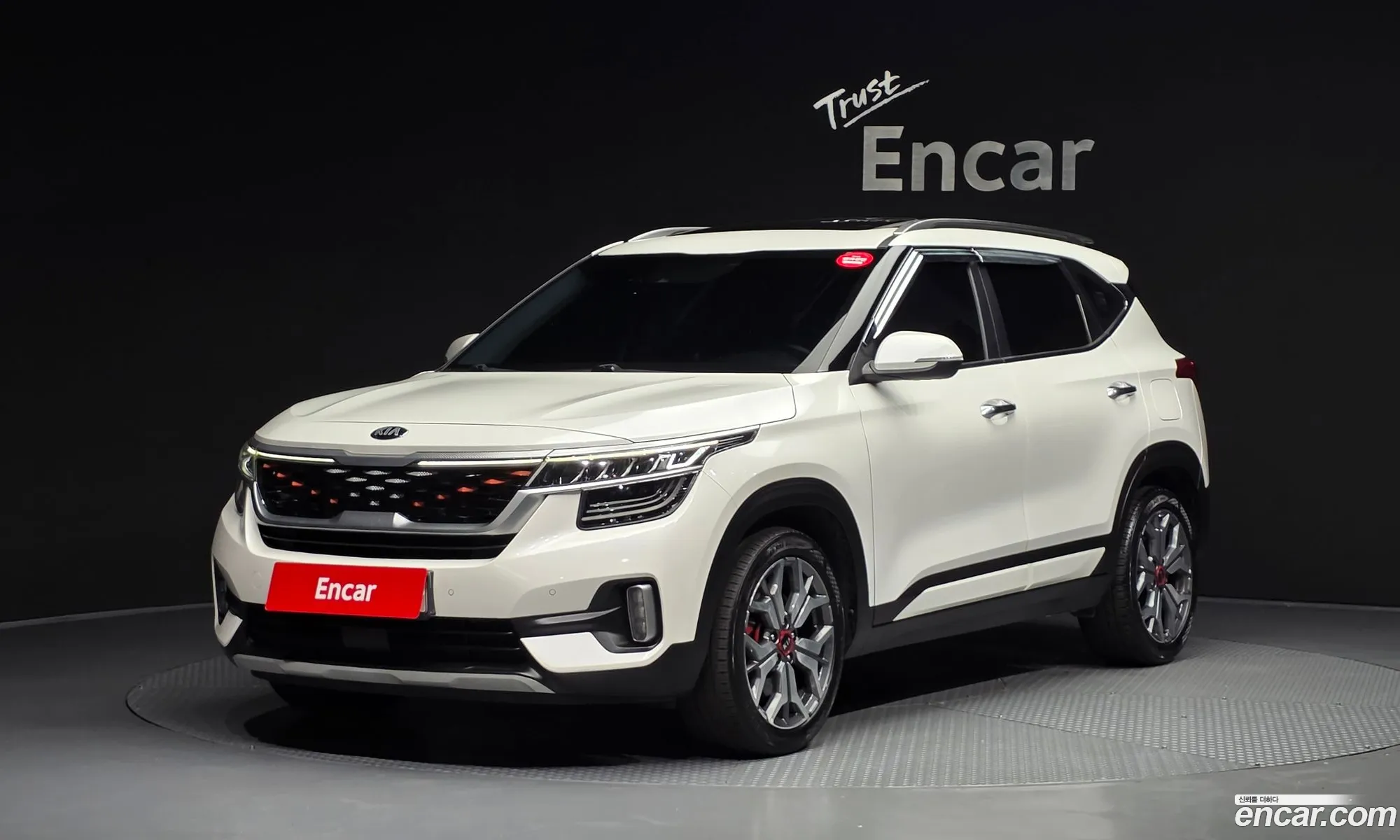 Kia Seltos 2020 KNAEV812HMK123406 — 28
