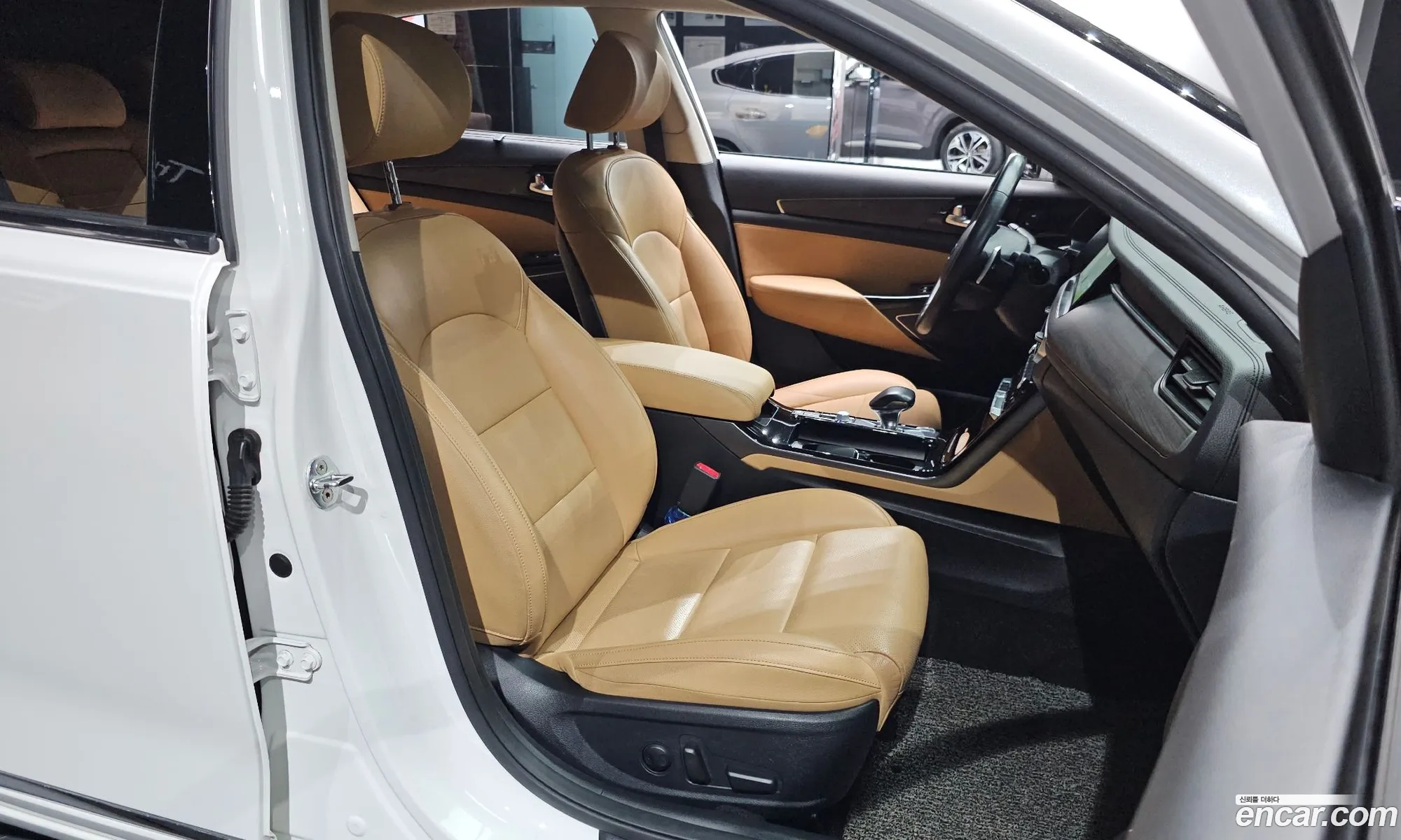 Kia K7 Premier 2019 — 12