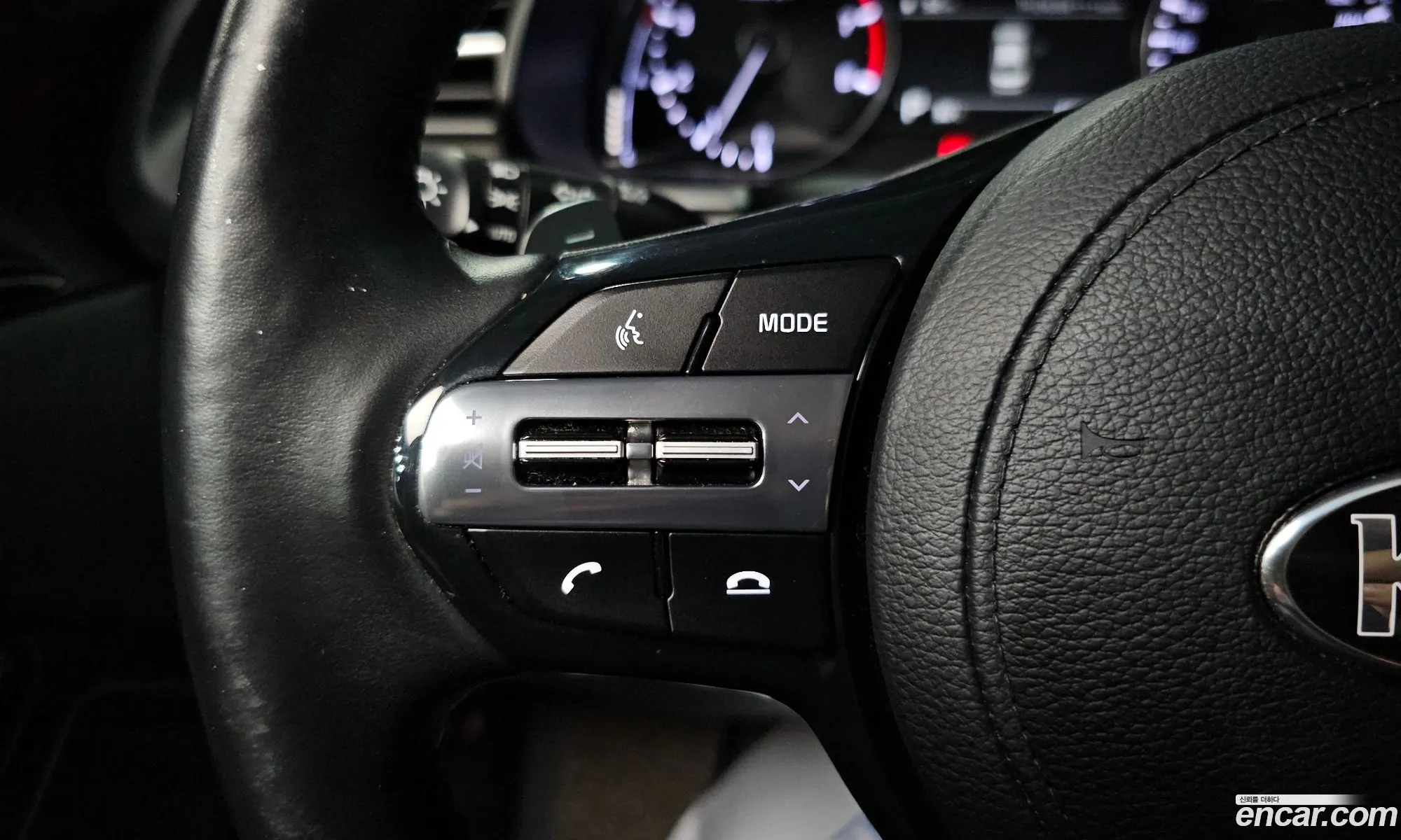 Kia K7 Premier 2019 — 29