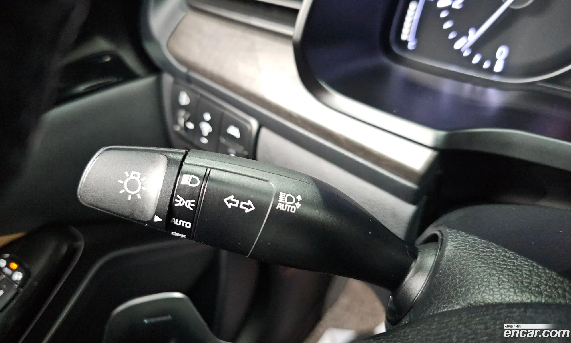 Kia K7 Premier 2019 — 18