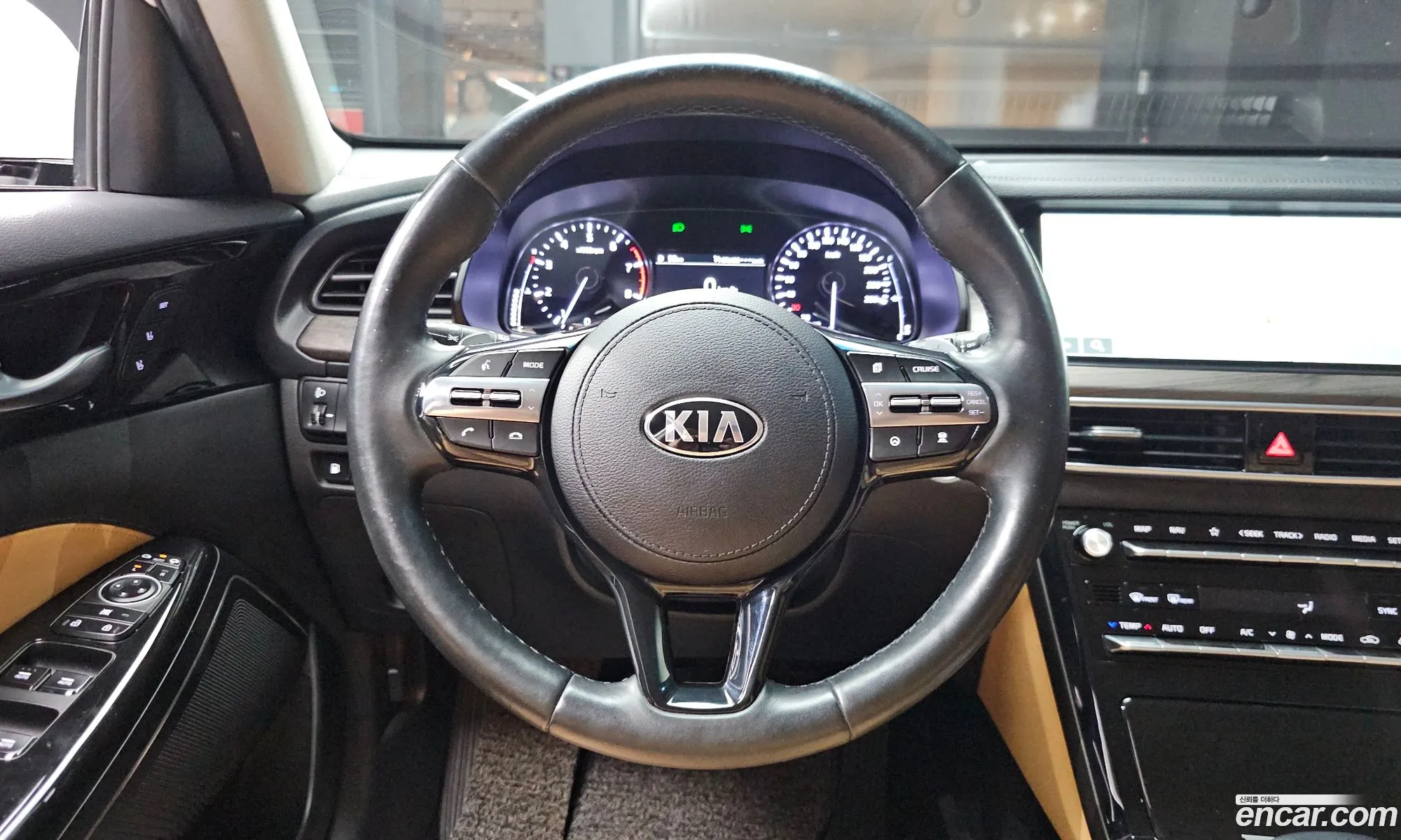 Kia K7 Premier 2019 — 21