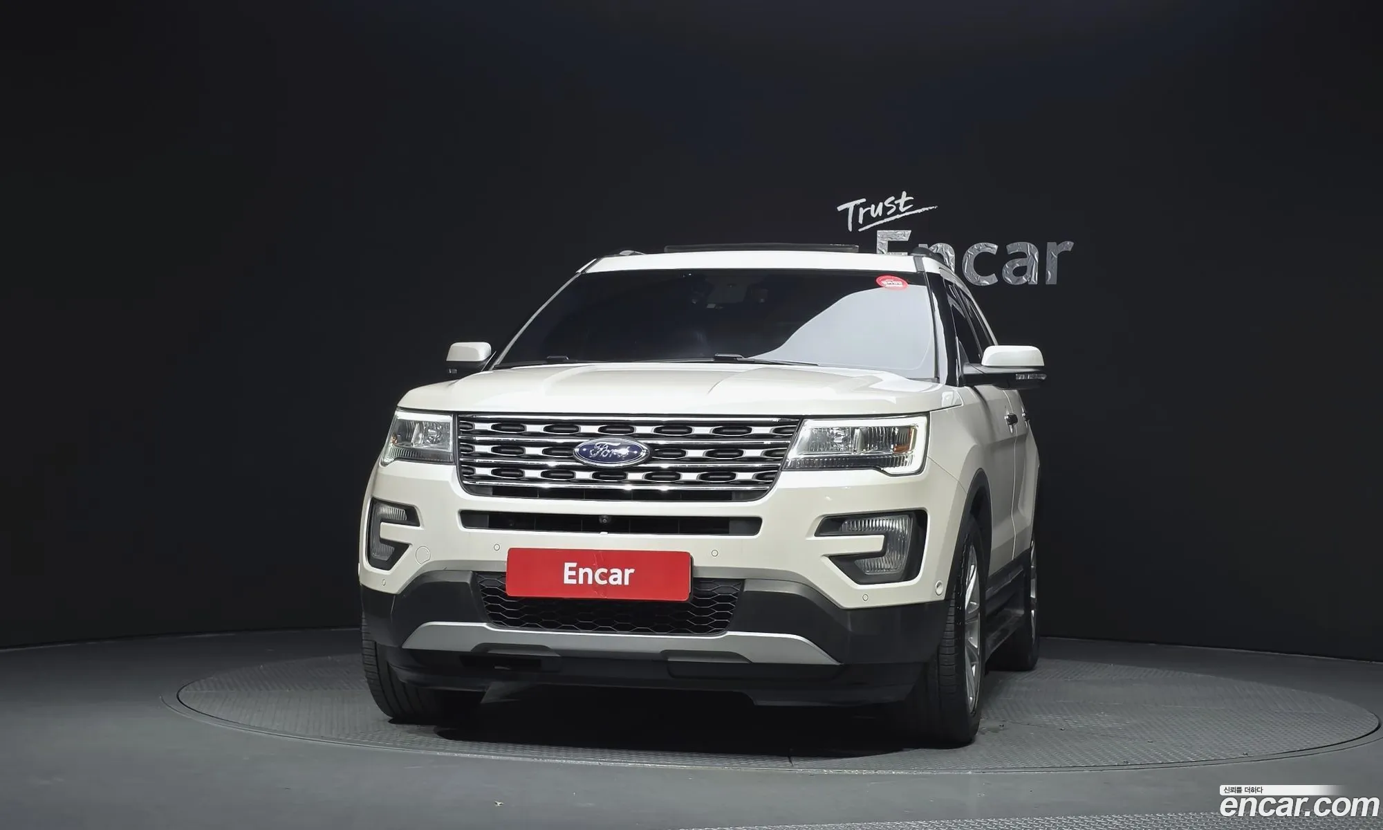 Ford Explorer 2017 1FM5K8FH5HGC12158 — 3
