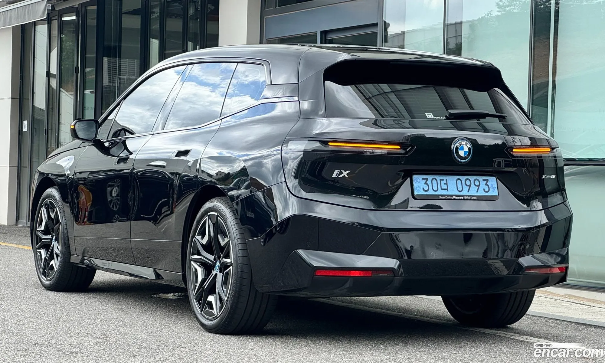 BMW iX 2024 — 2