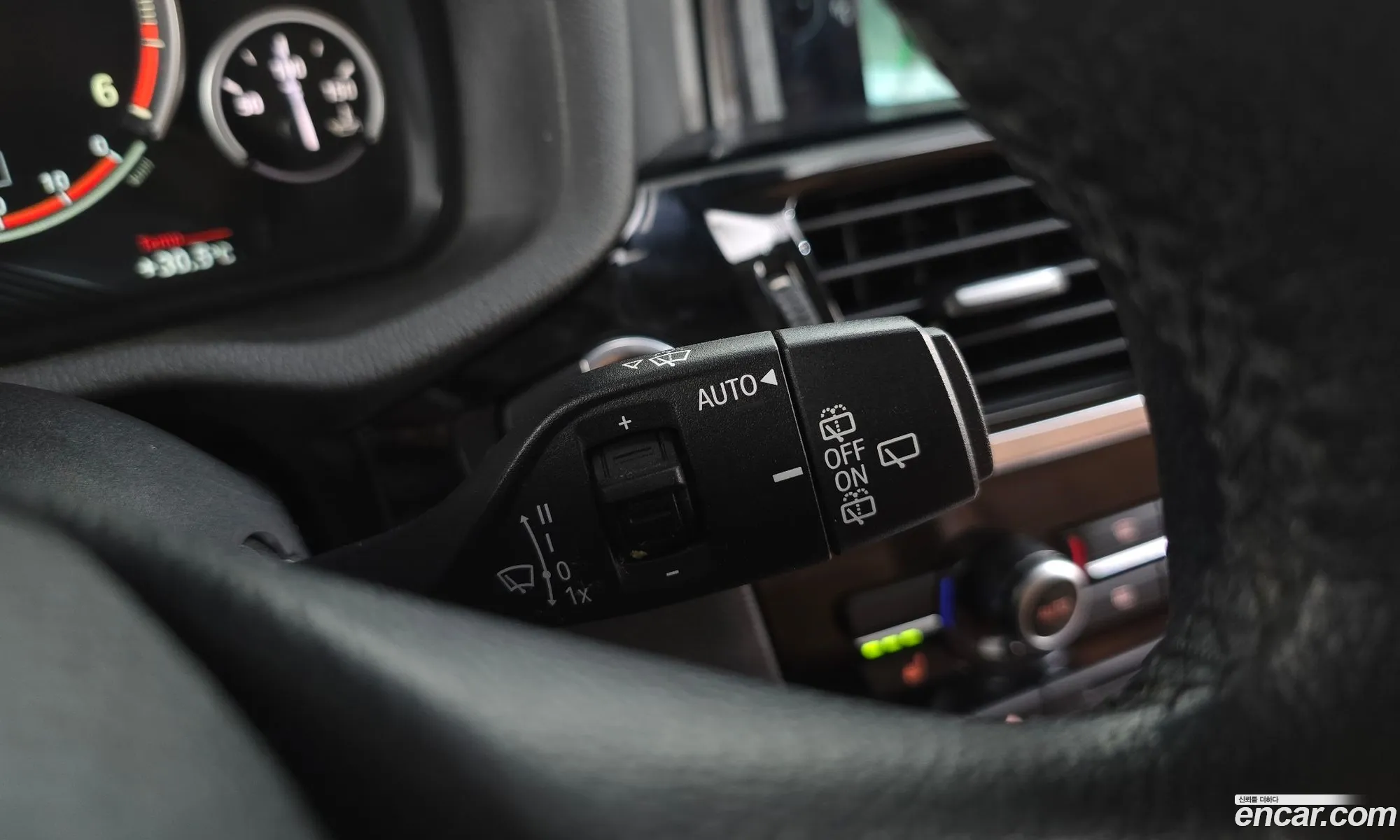 BMW X3 2016 WBAWZ5100G0S23058 — 6