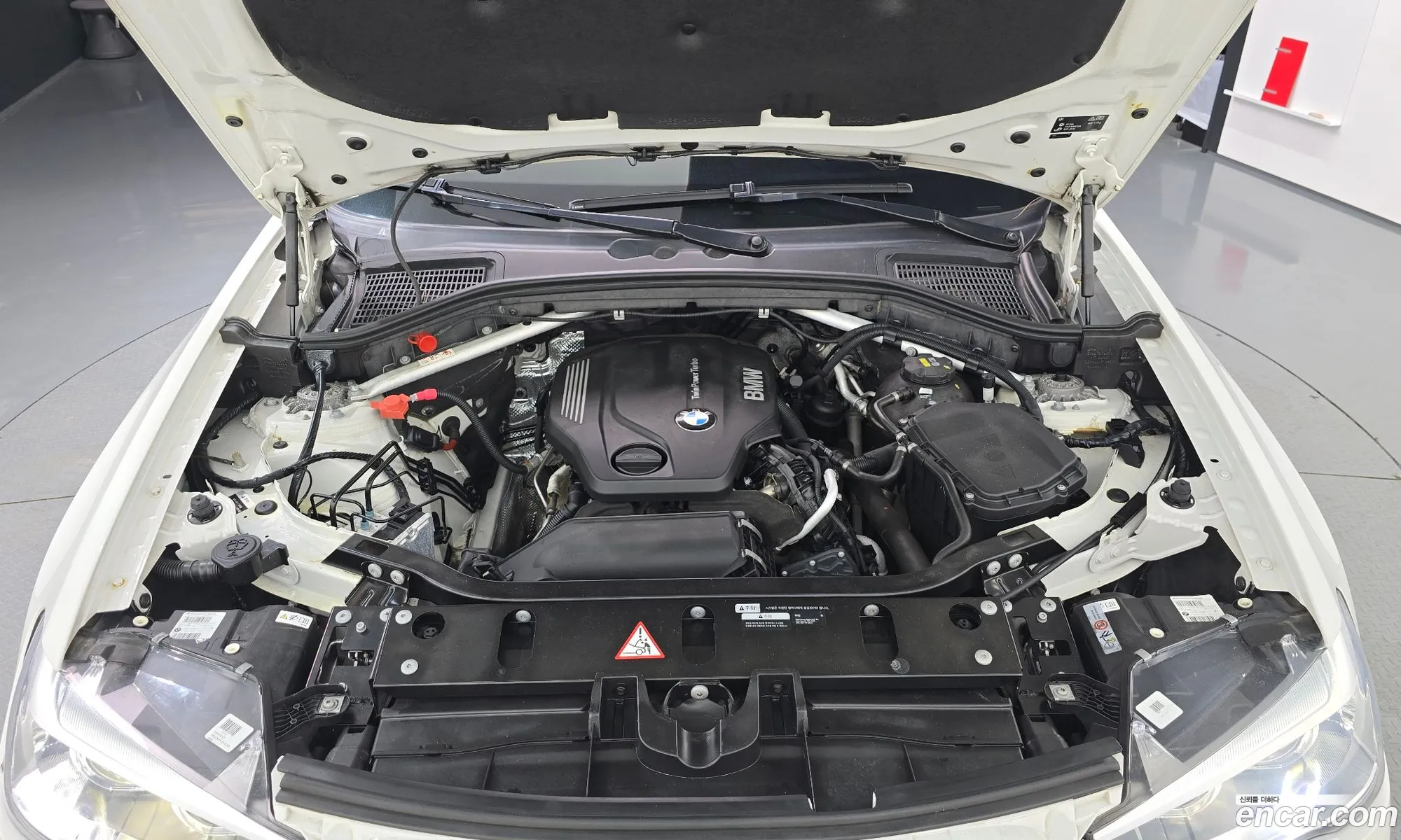 BMW X3 2016 WBAWZ5100G0S23058 — 17