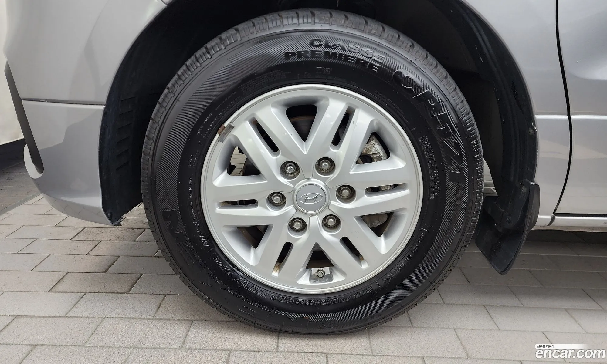 Hyundai Grand Starex 2020 — 27