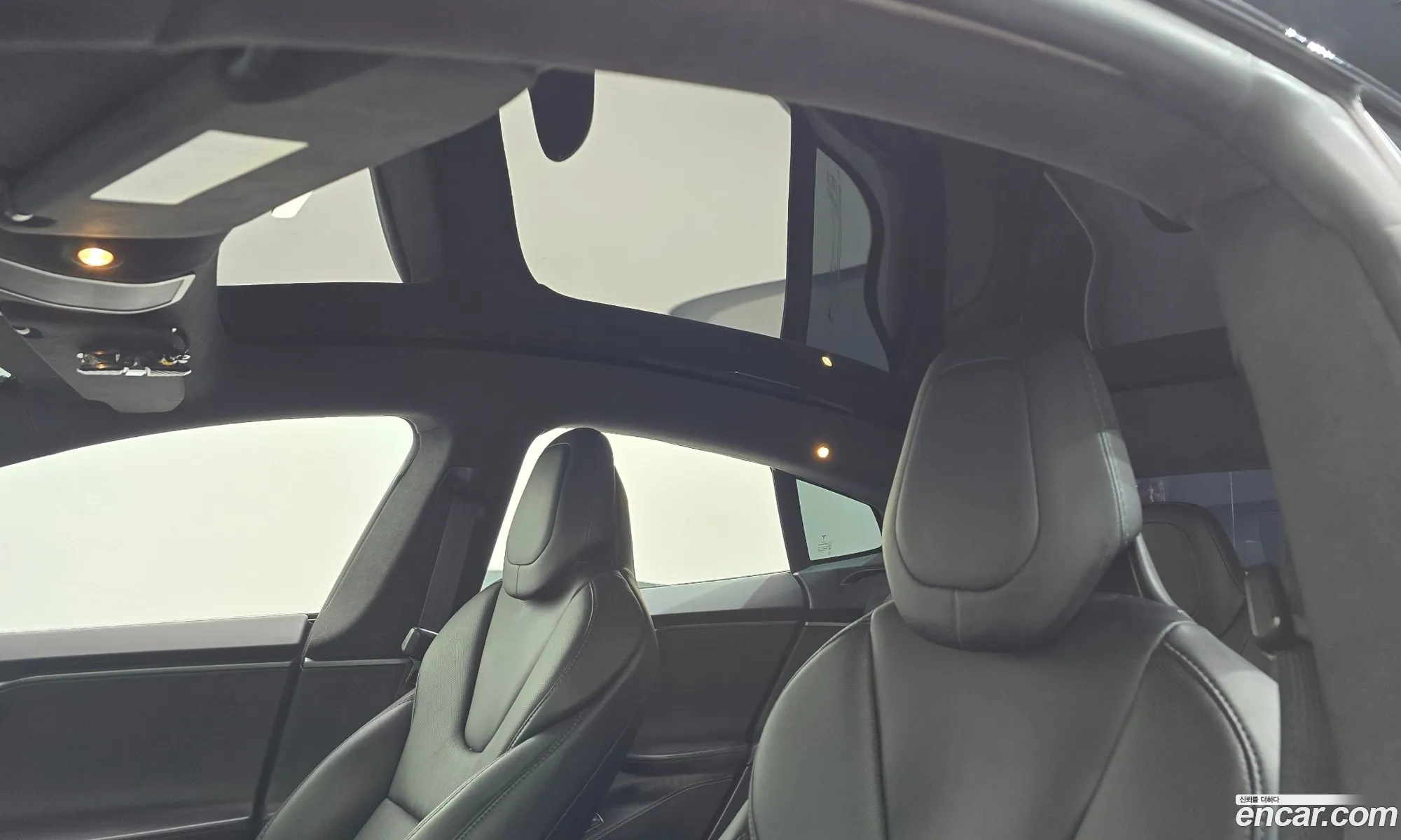 Tesla Model S 2019 5YJSA1E23KF301887 — 14