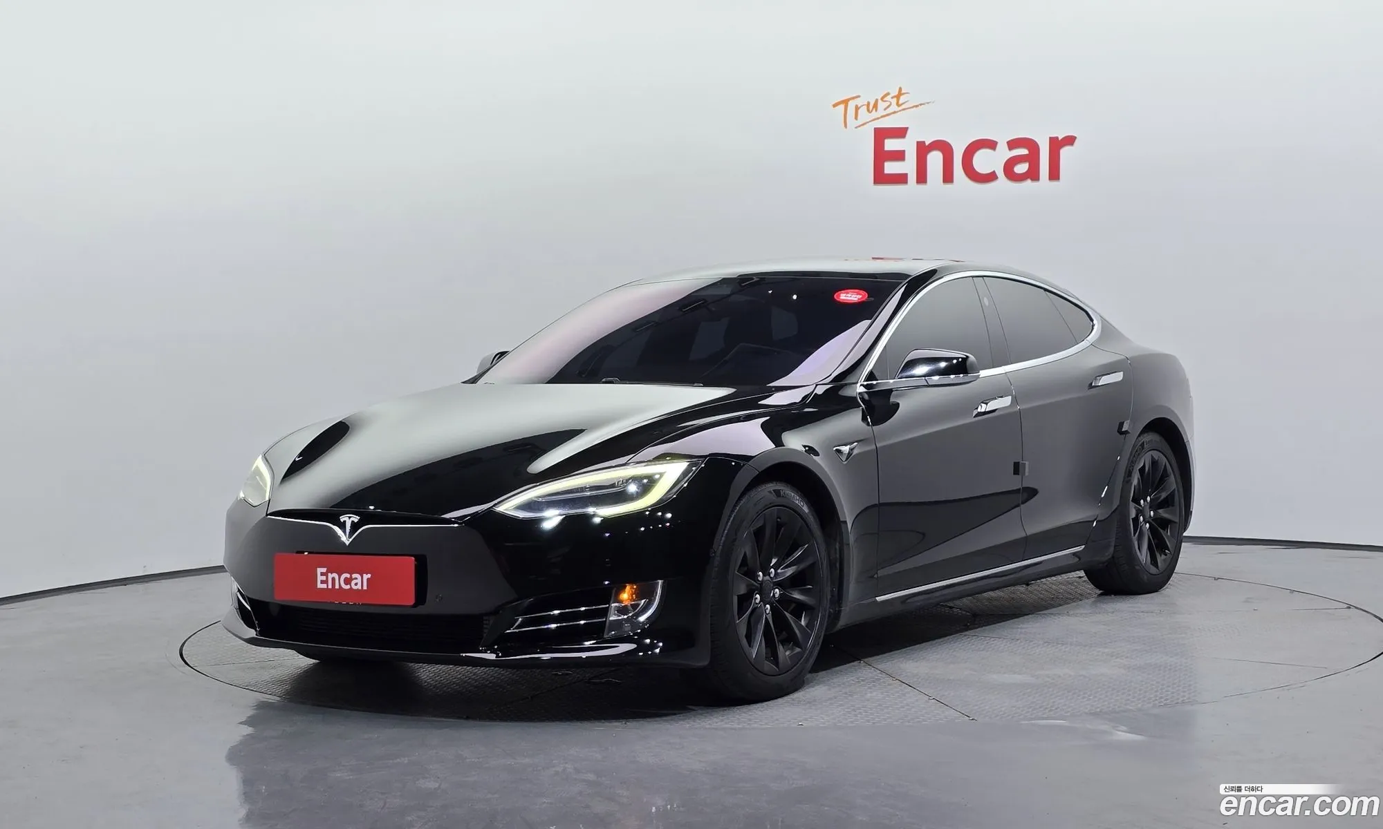 Tesla Model S 2019 5YJSA1E23KF301887 — 19