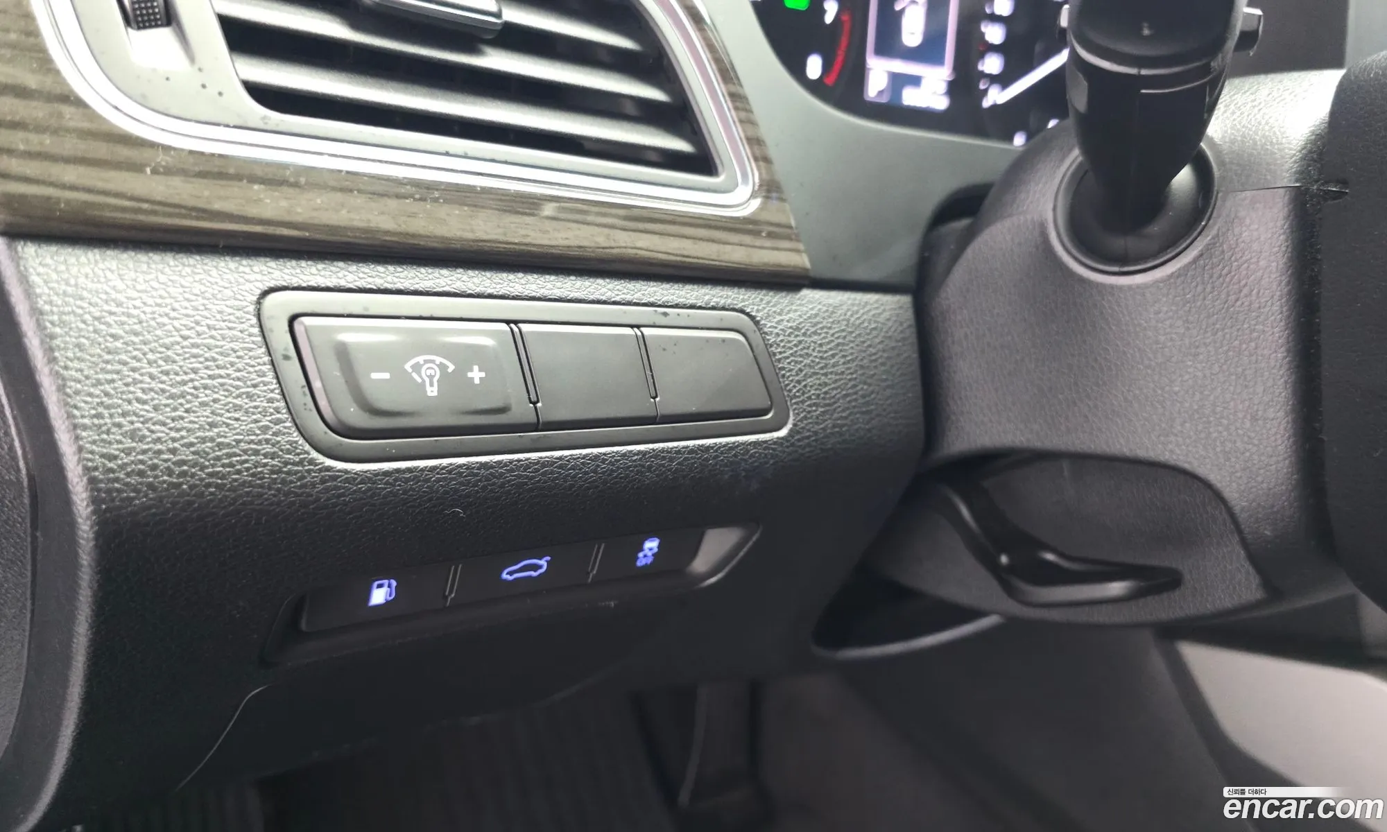 Hyundai LF Sonata 2014 KMHE341CBFA045888 — 20