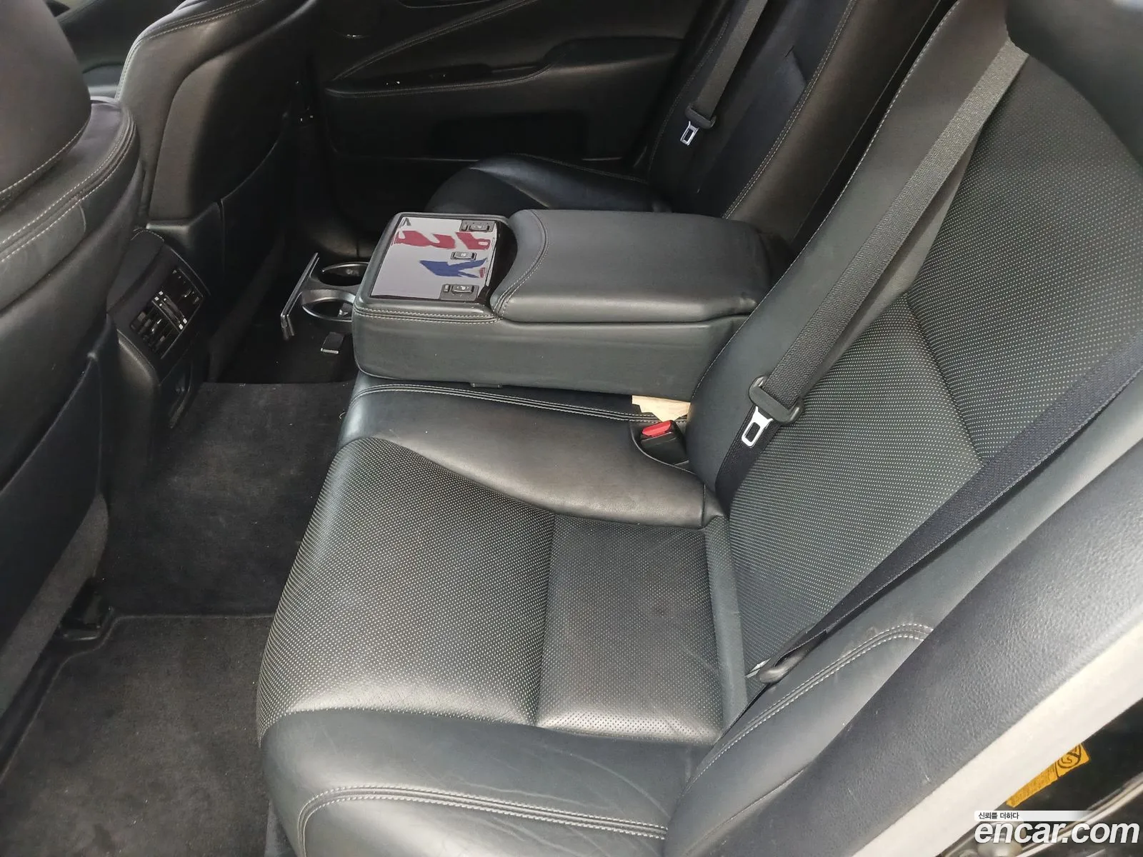 Lexus LS460 2014 — 2