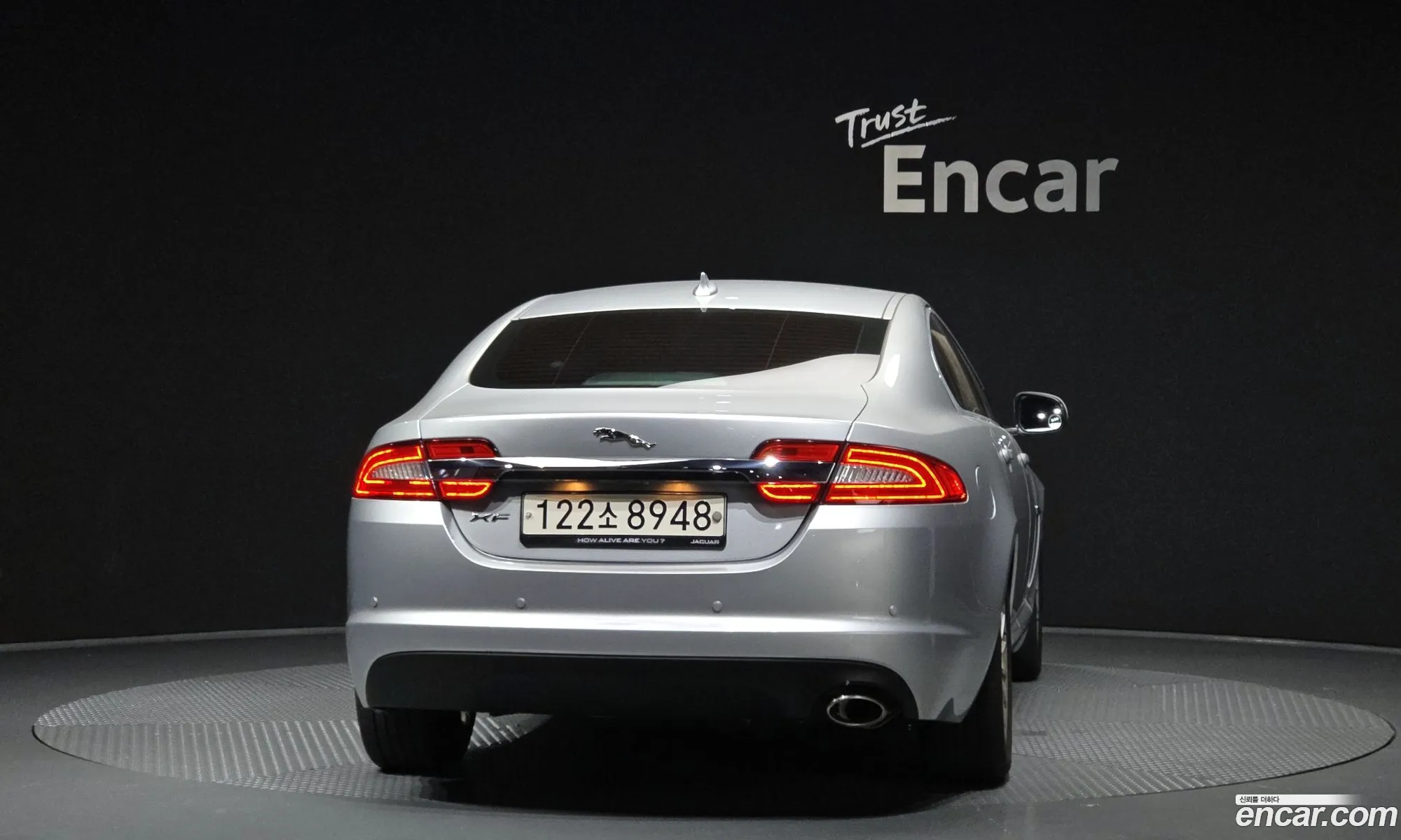 Jaguar XF 2014 — 14