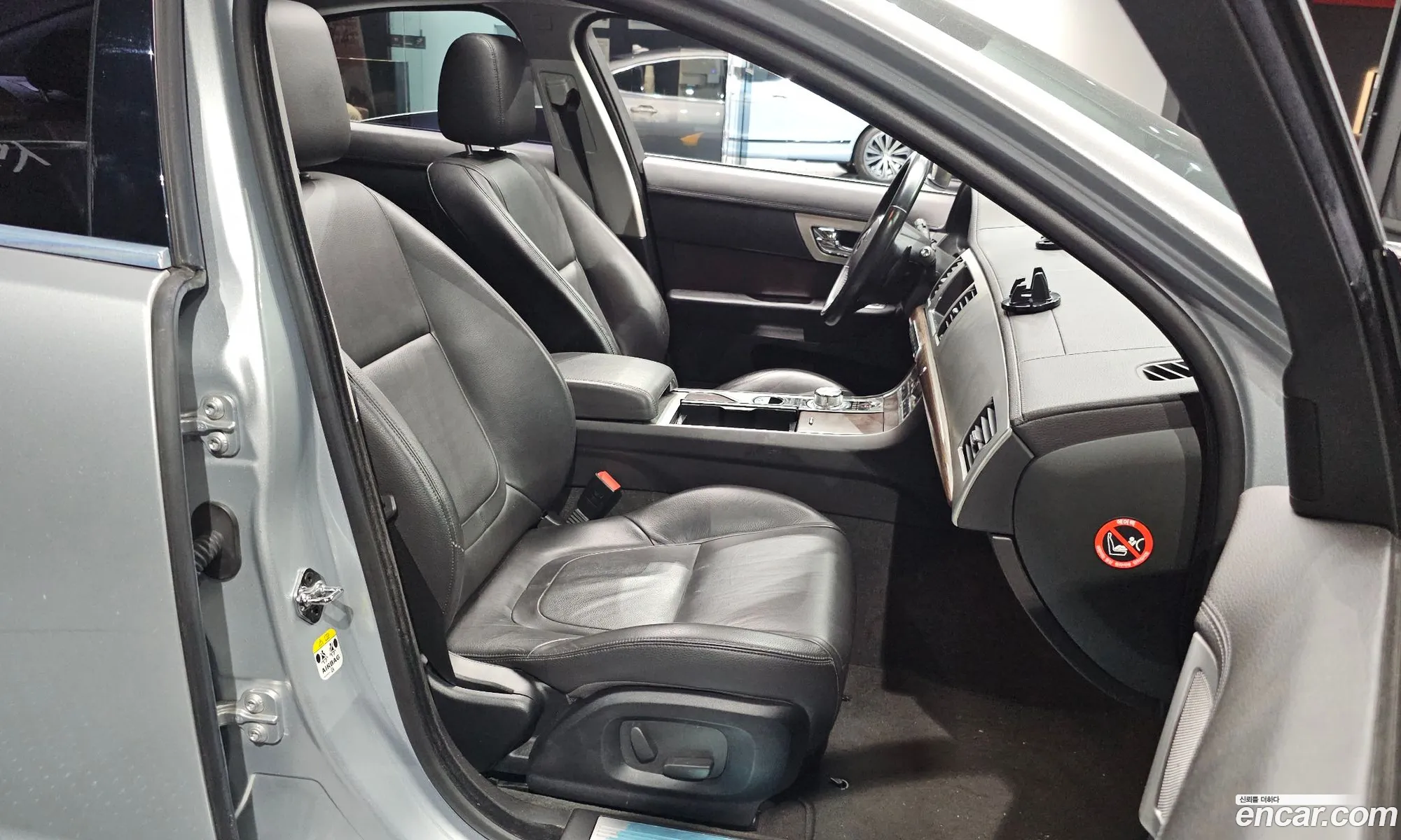 Jaguar XF 2014 — 20