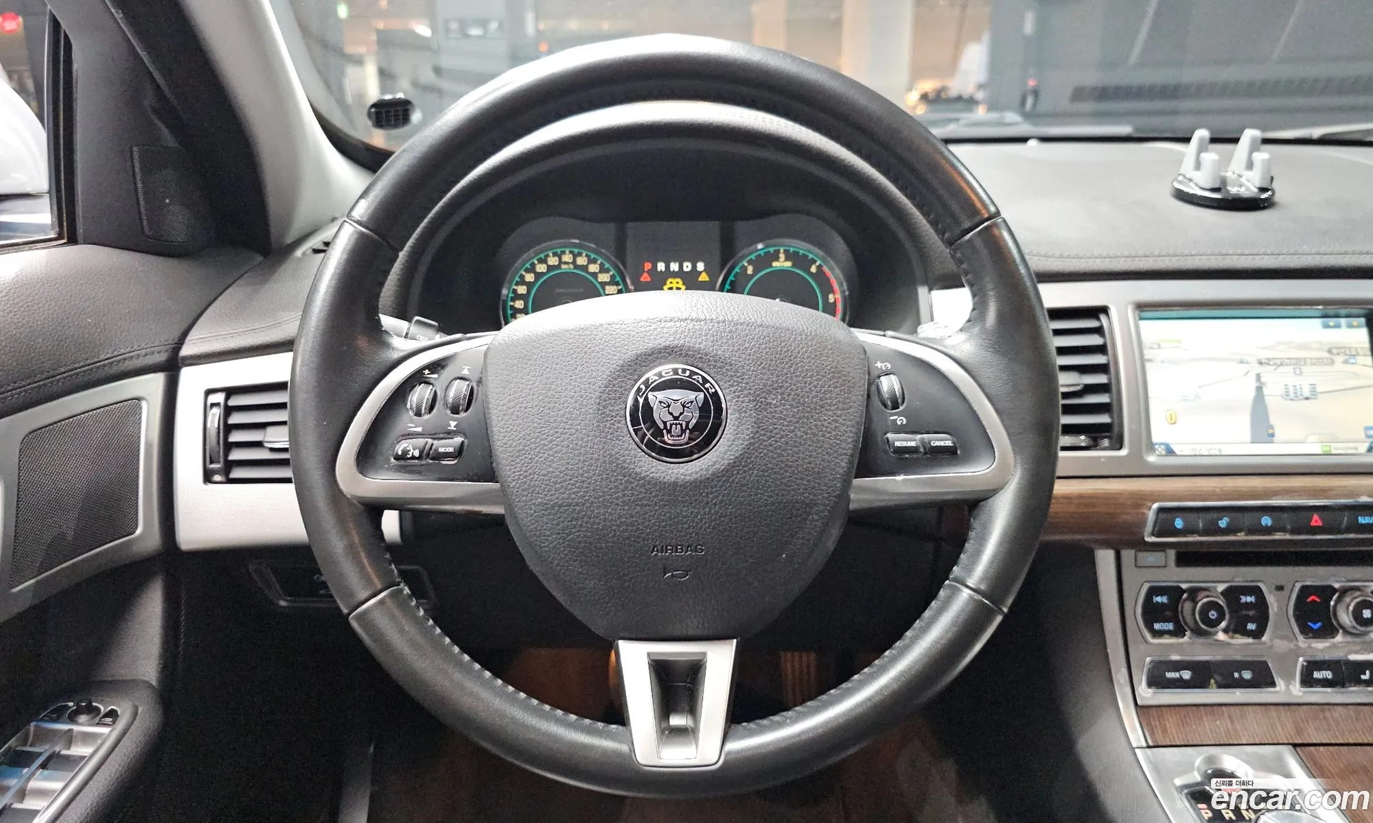 Jaguar XF 2014 — 7