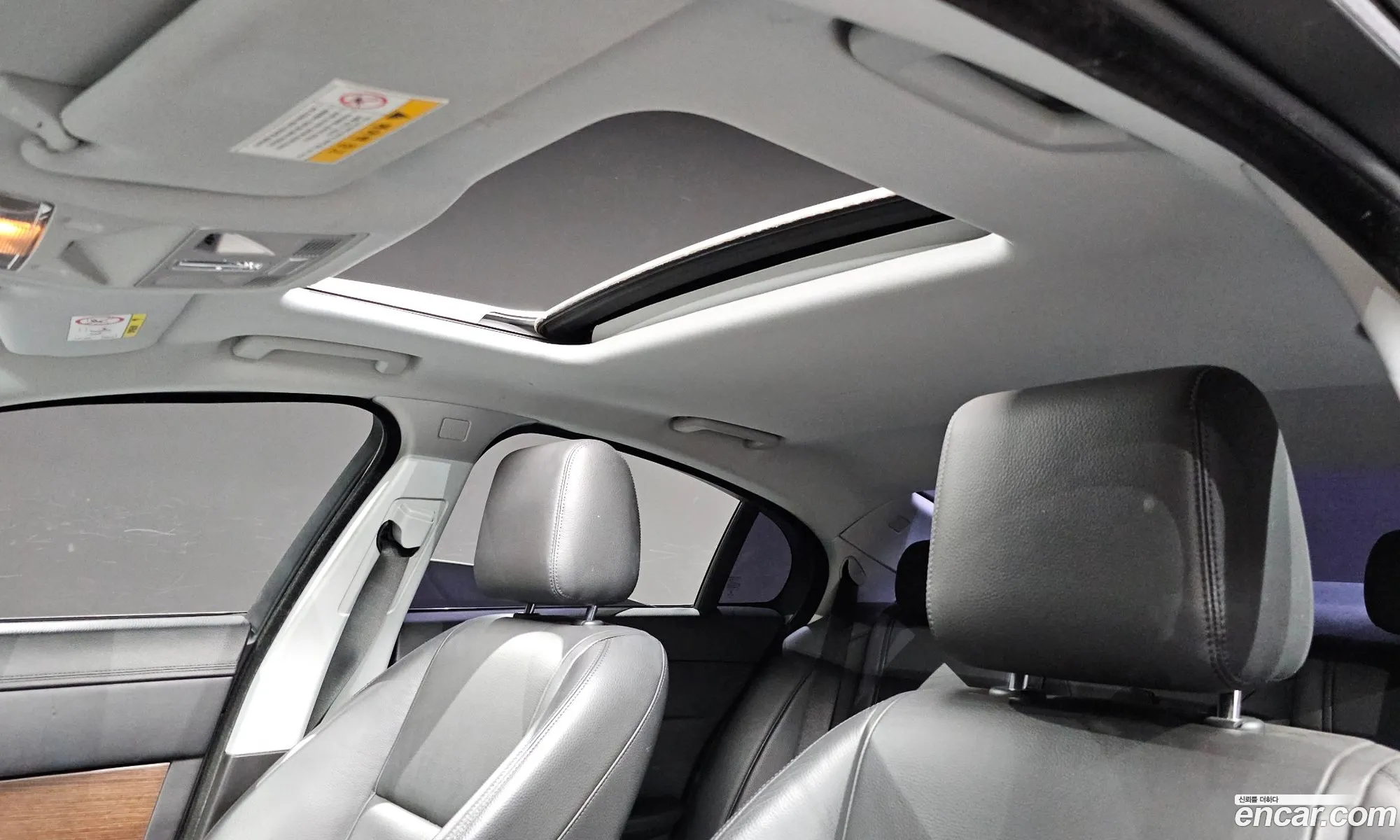 Jaguar XF 2014 — 16